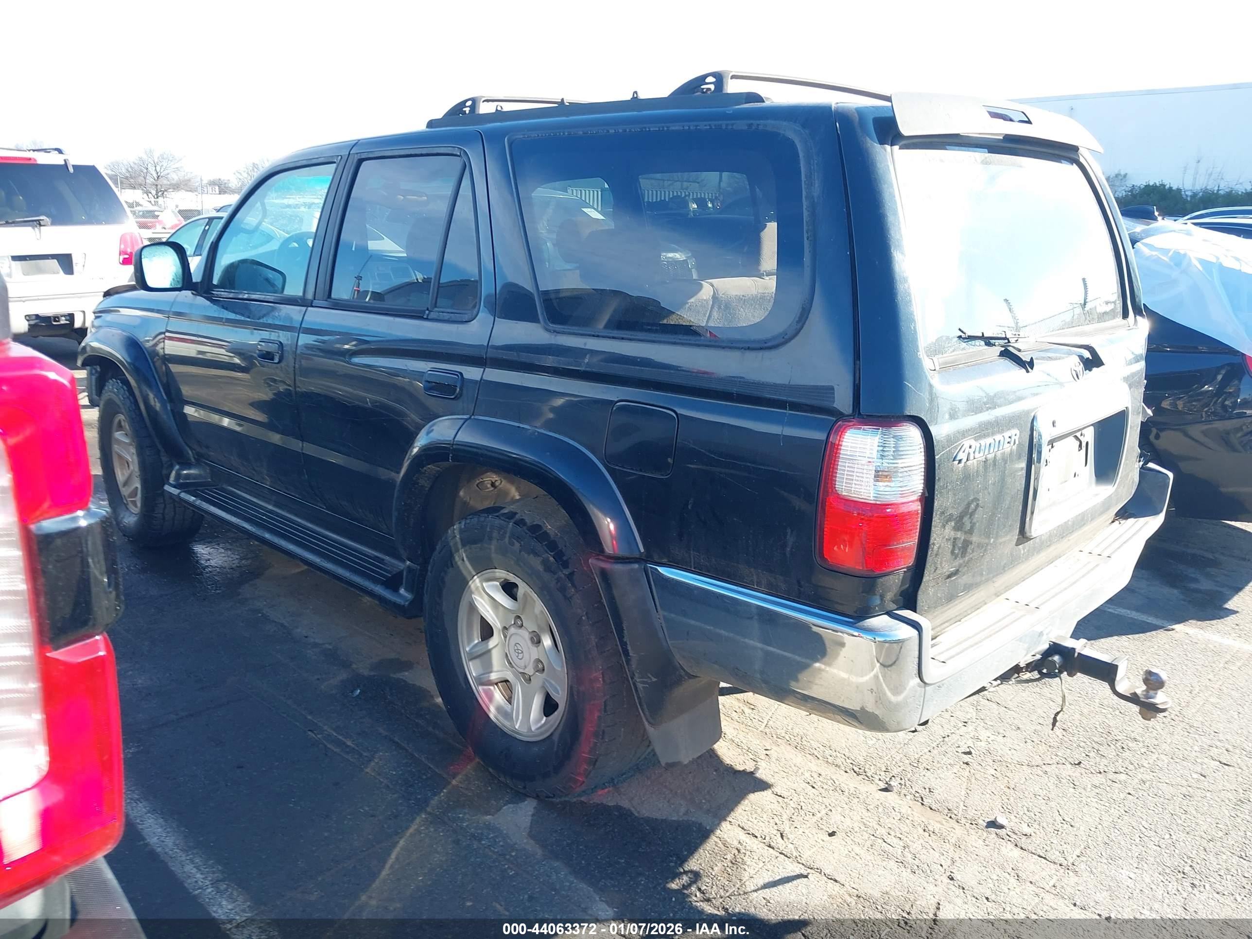 TOYOTA 4RUNNER image 3