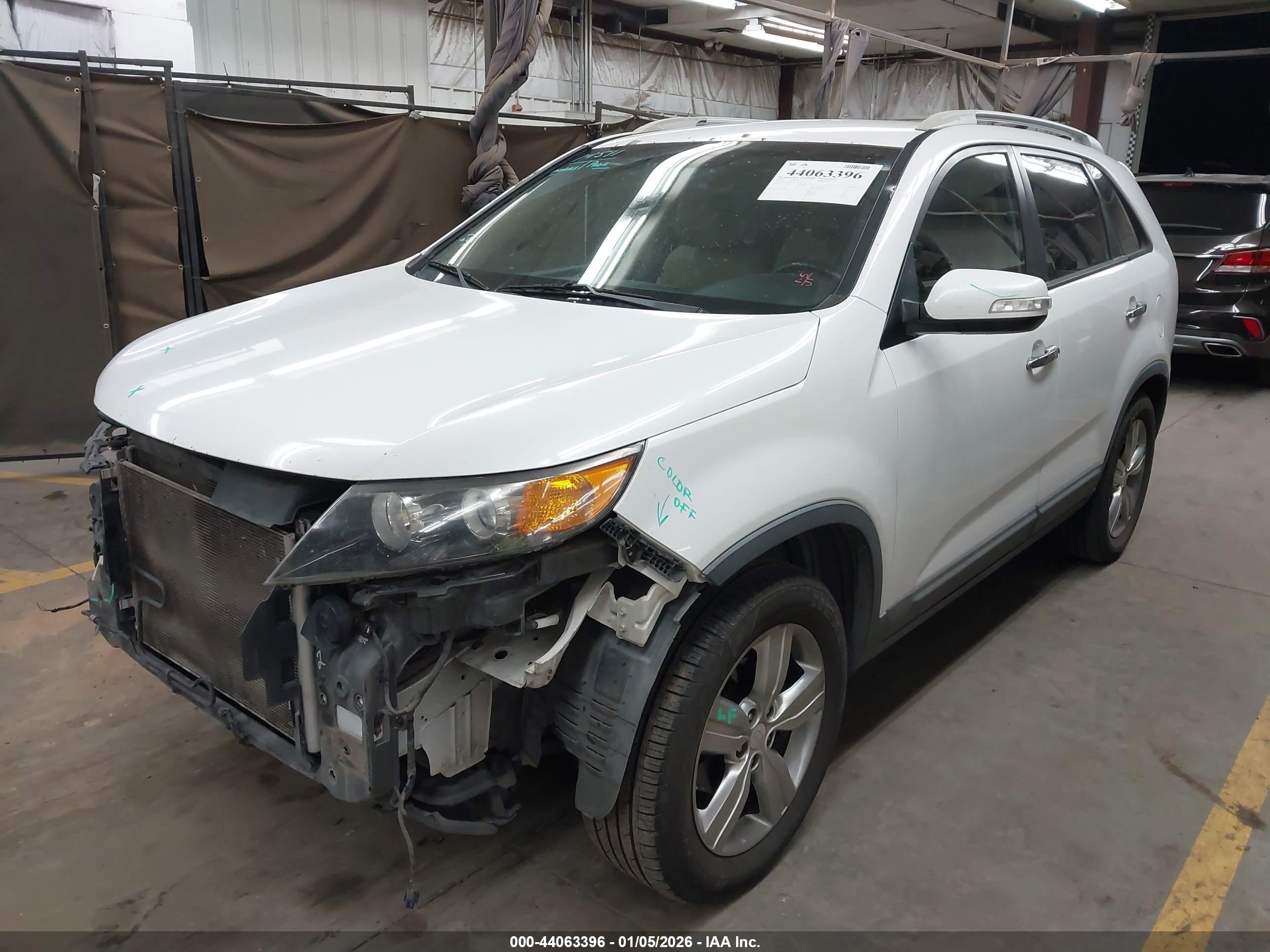 KIA SORENTO image 2