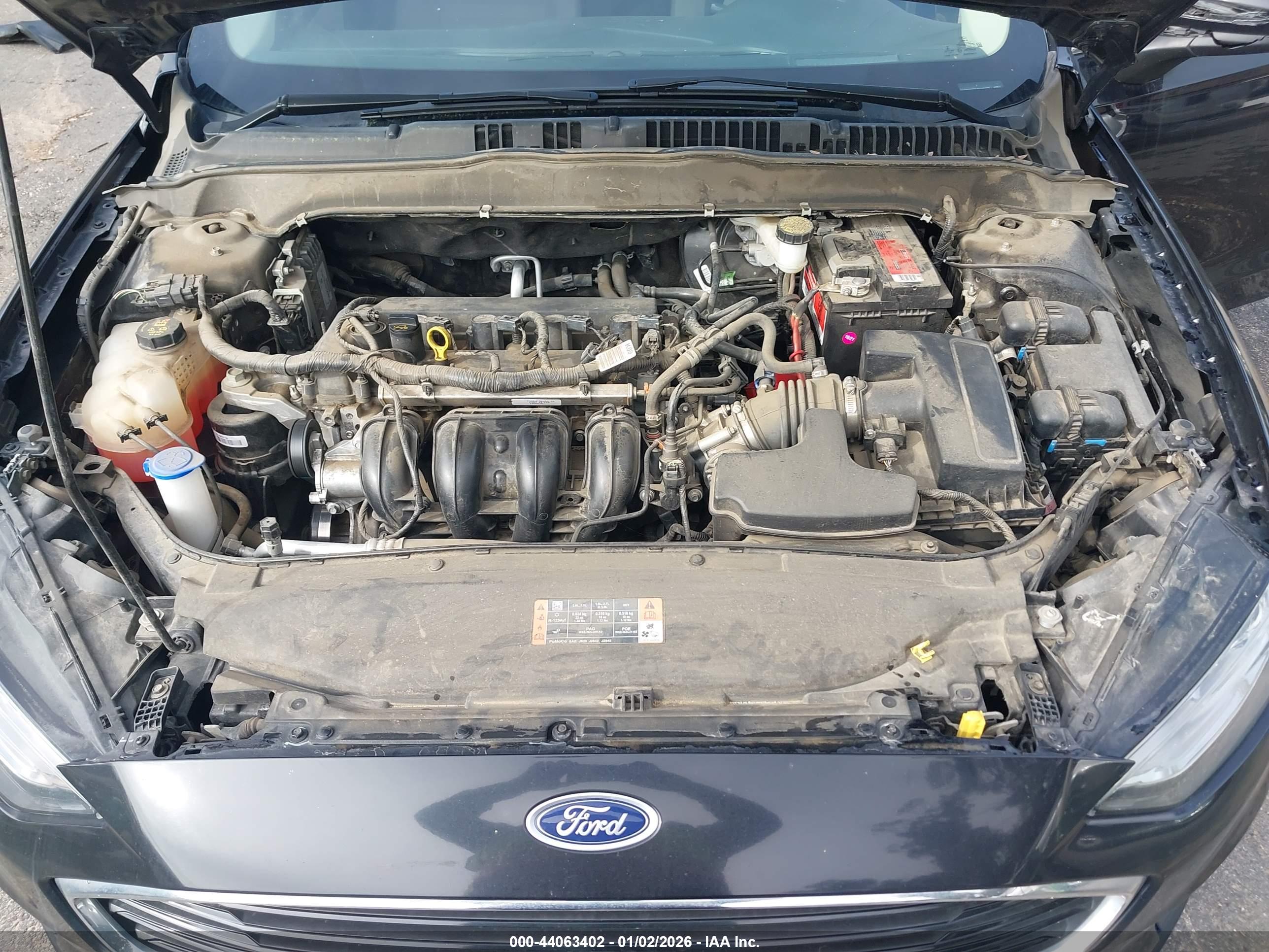 FORD FUSION image 10