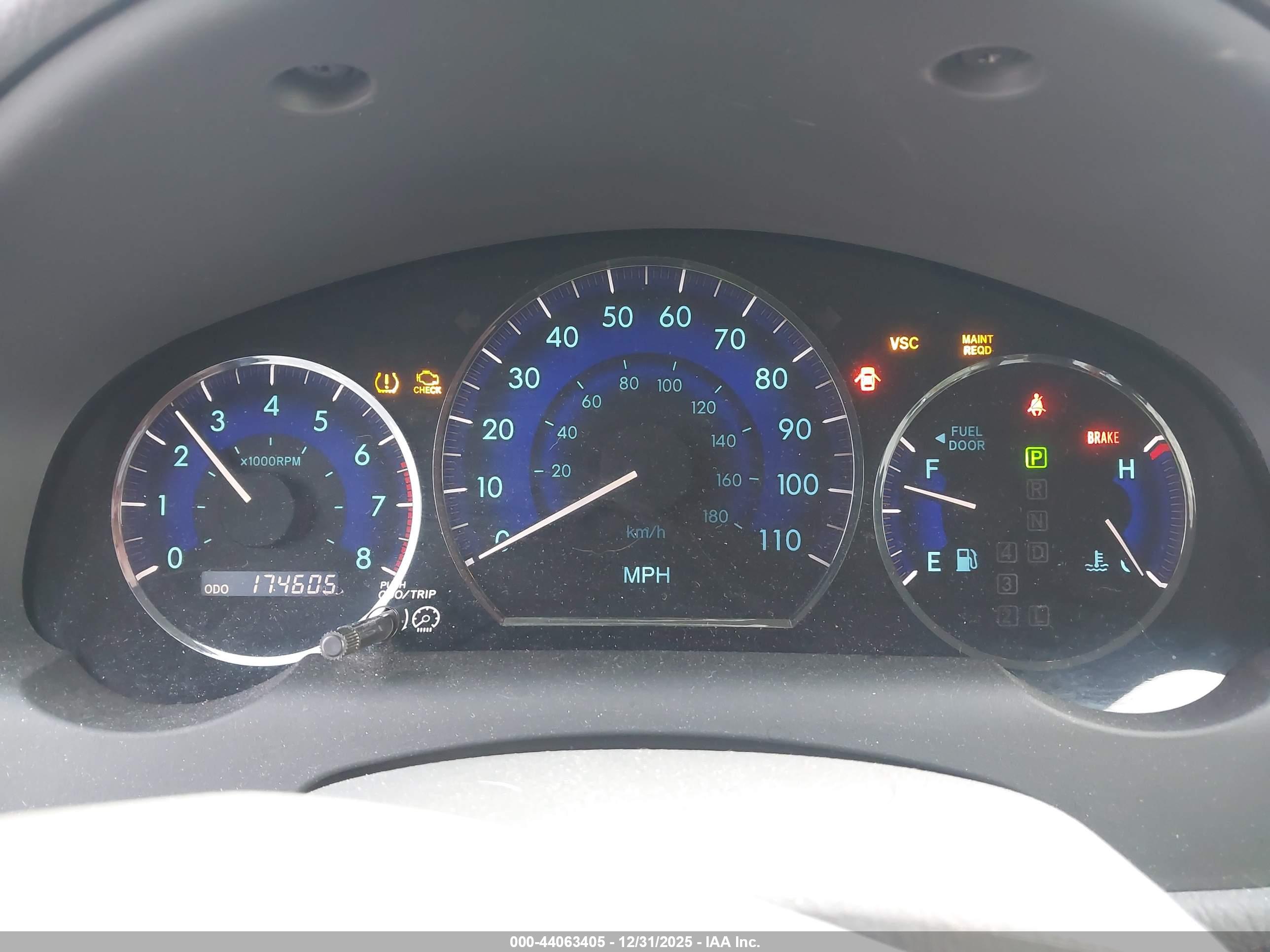 TOYOTA SIENNA image 7
