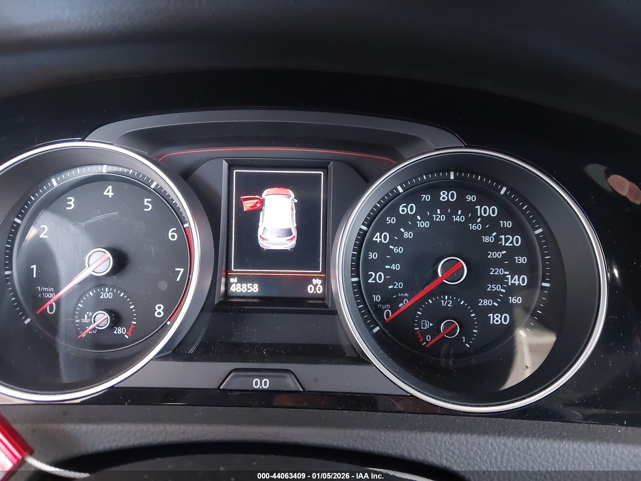 VOLKSWAGEN GOLF image 7
