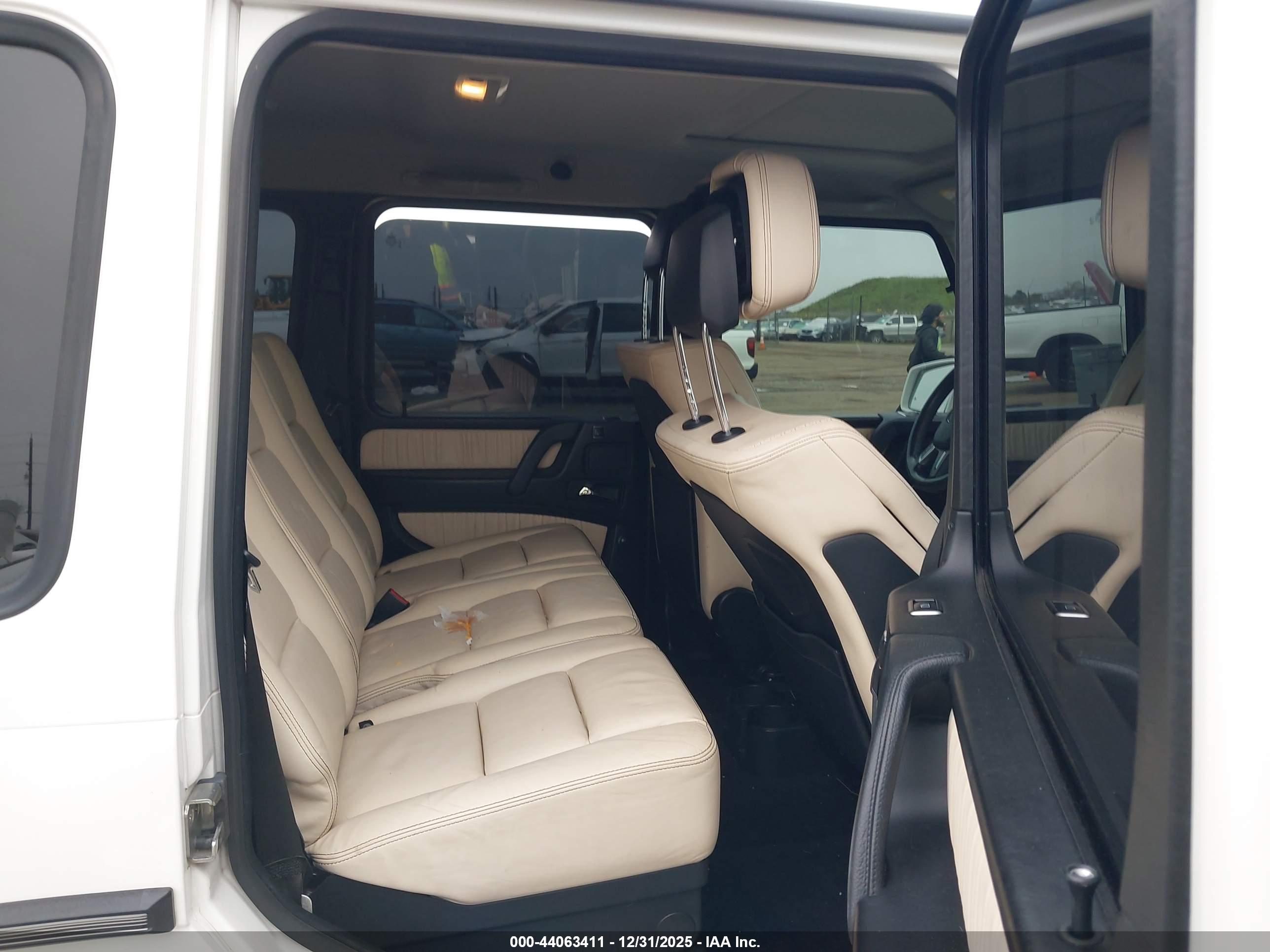 MERCEDES-BENZ G image 8