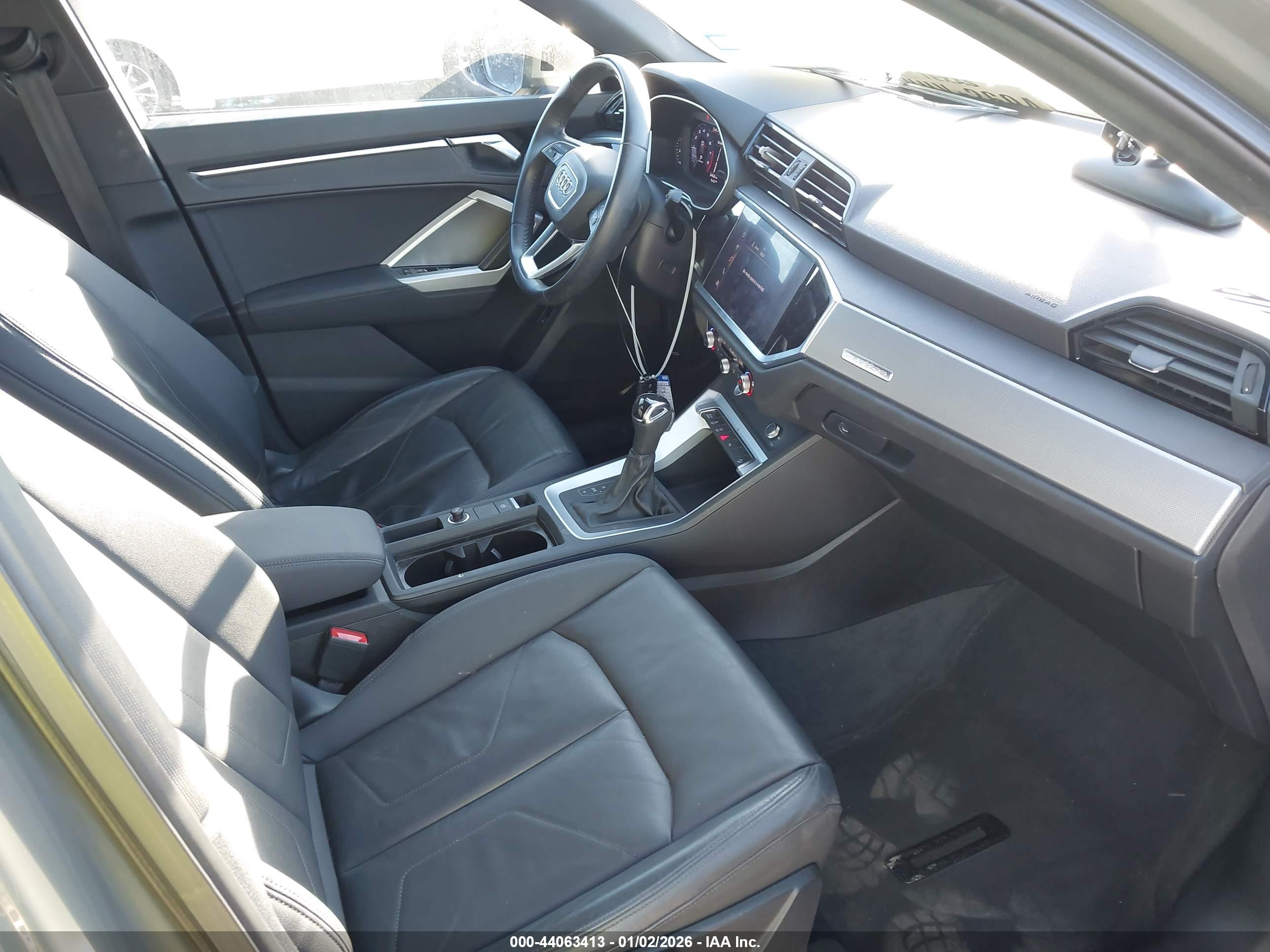 AUDI Q3 image 5