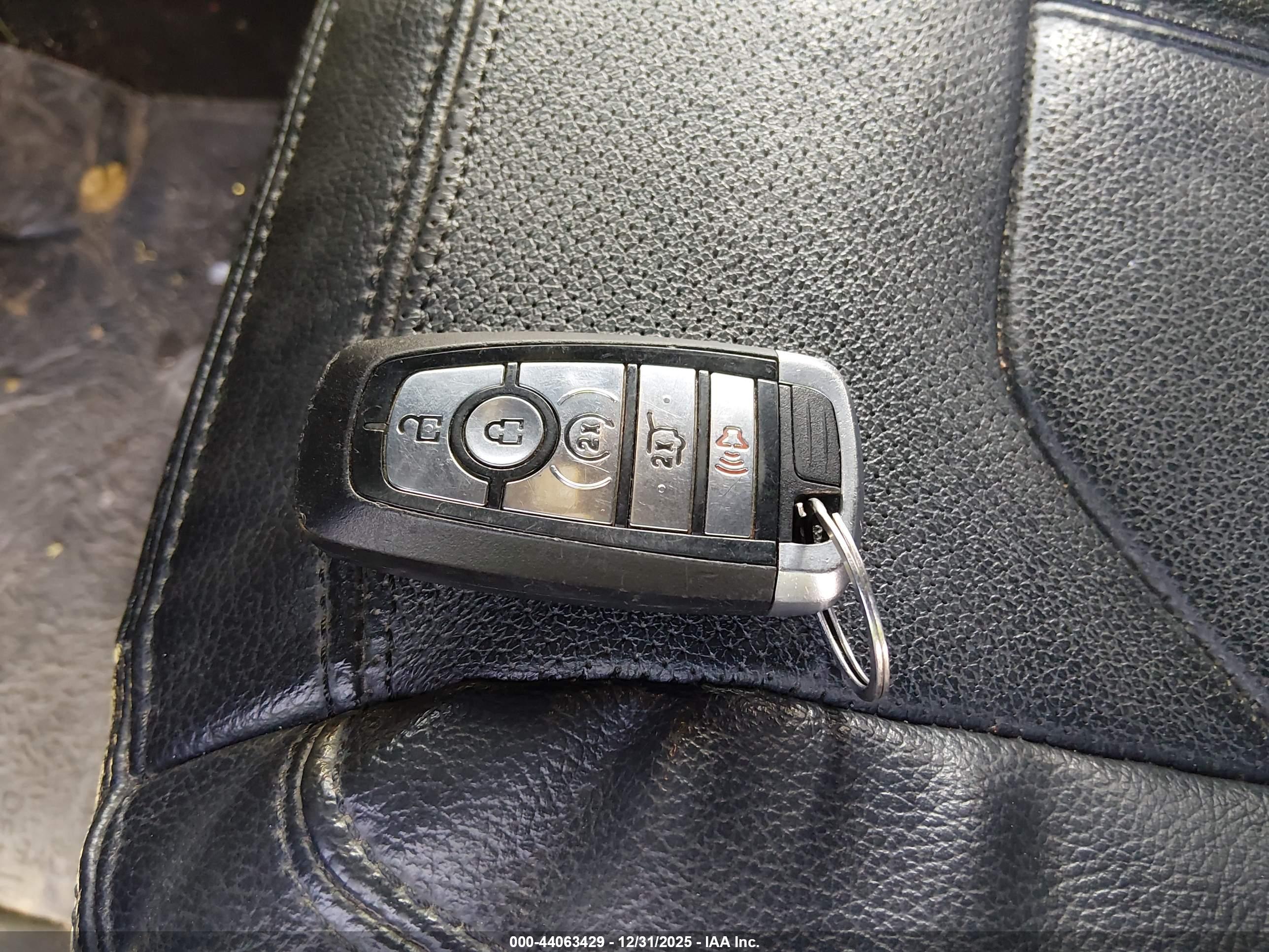 FORD EXPEDITION image 11