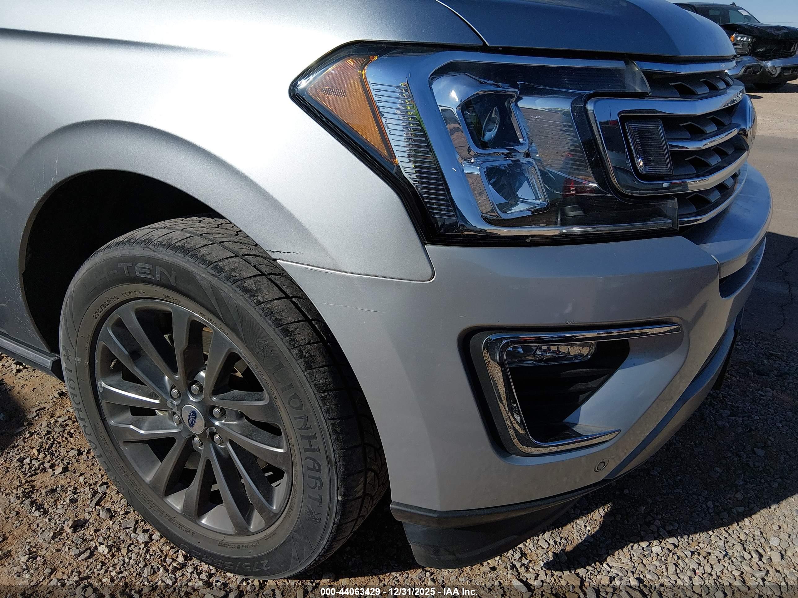 FORD EXPEDITION image 6