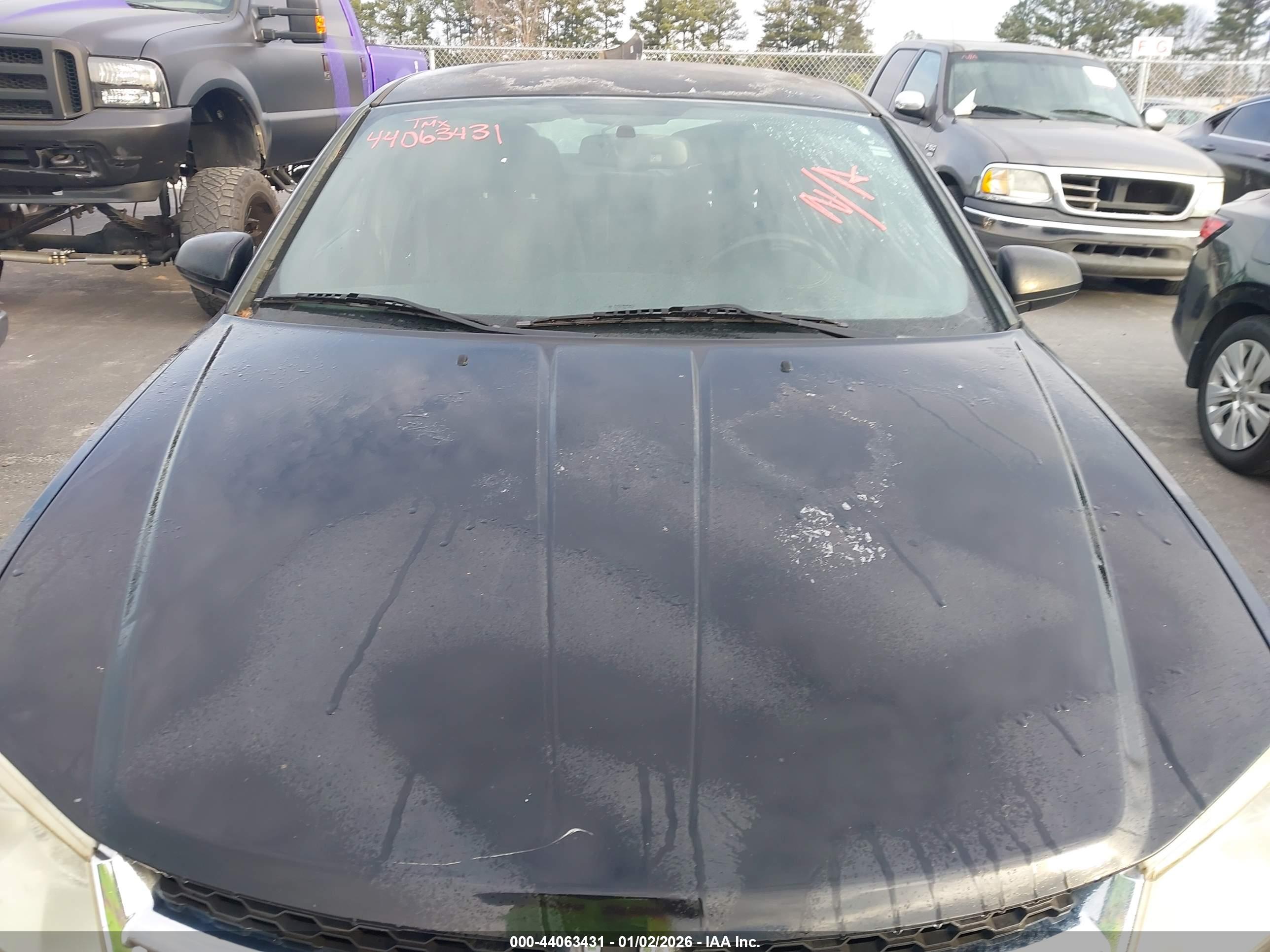 DODGE AVENGER image 6