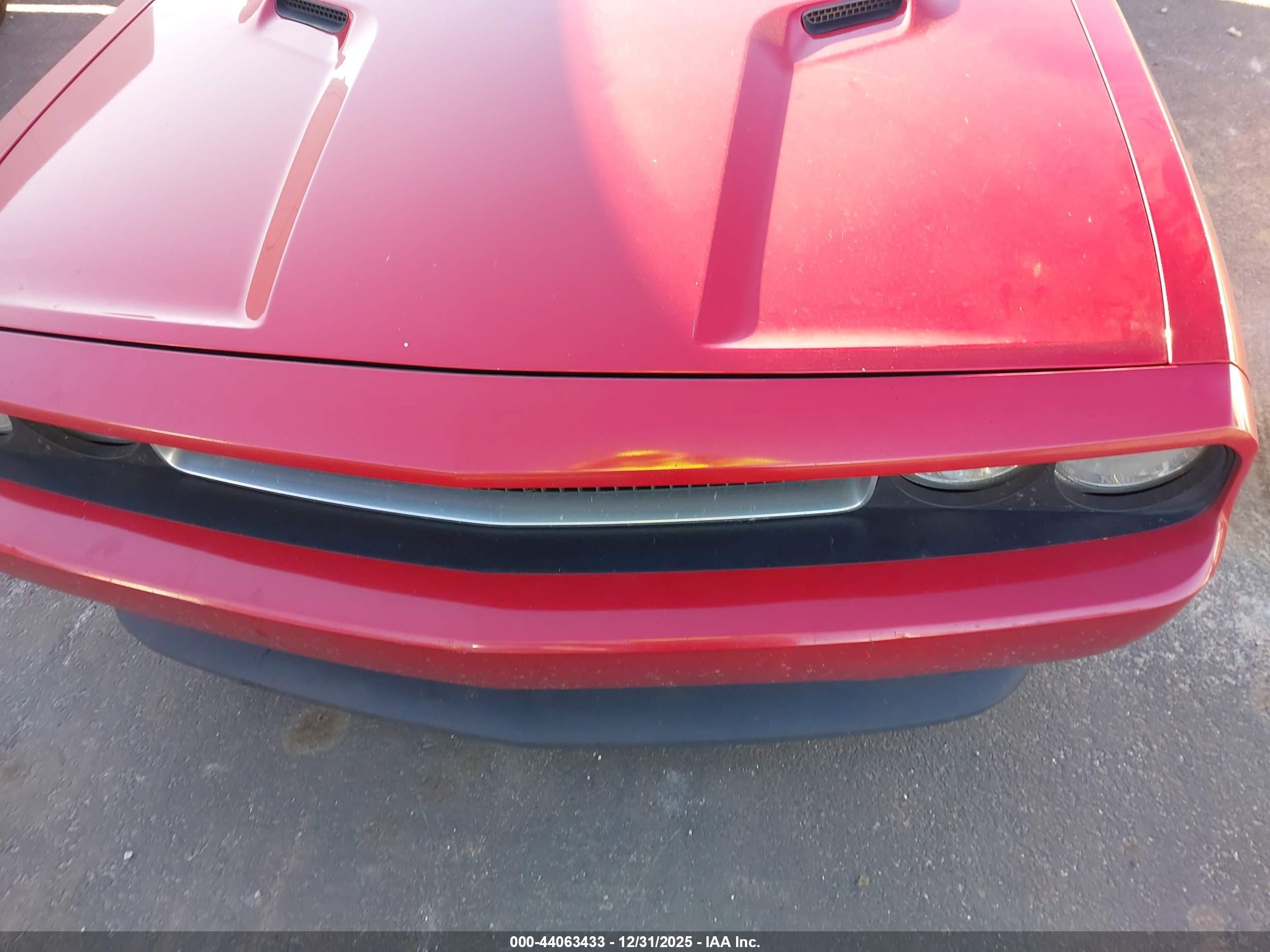 DODGE CHALLENGER image 6