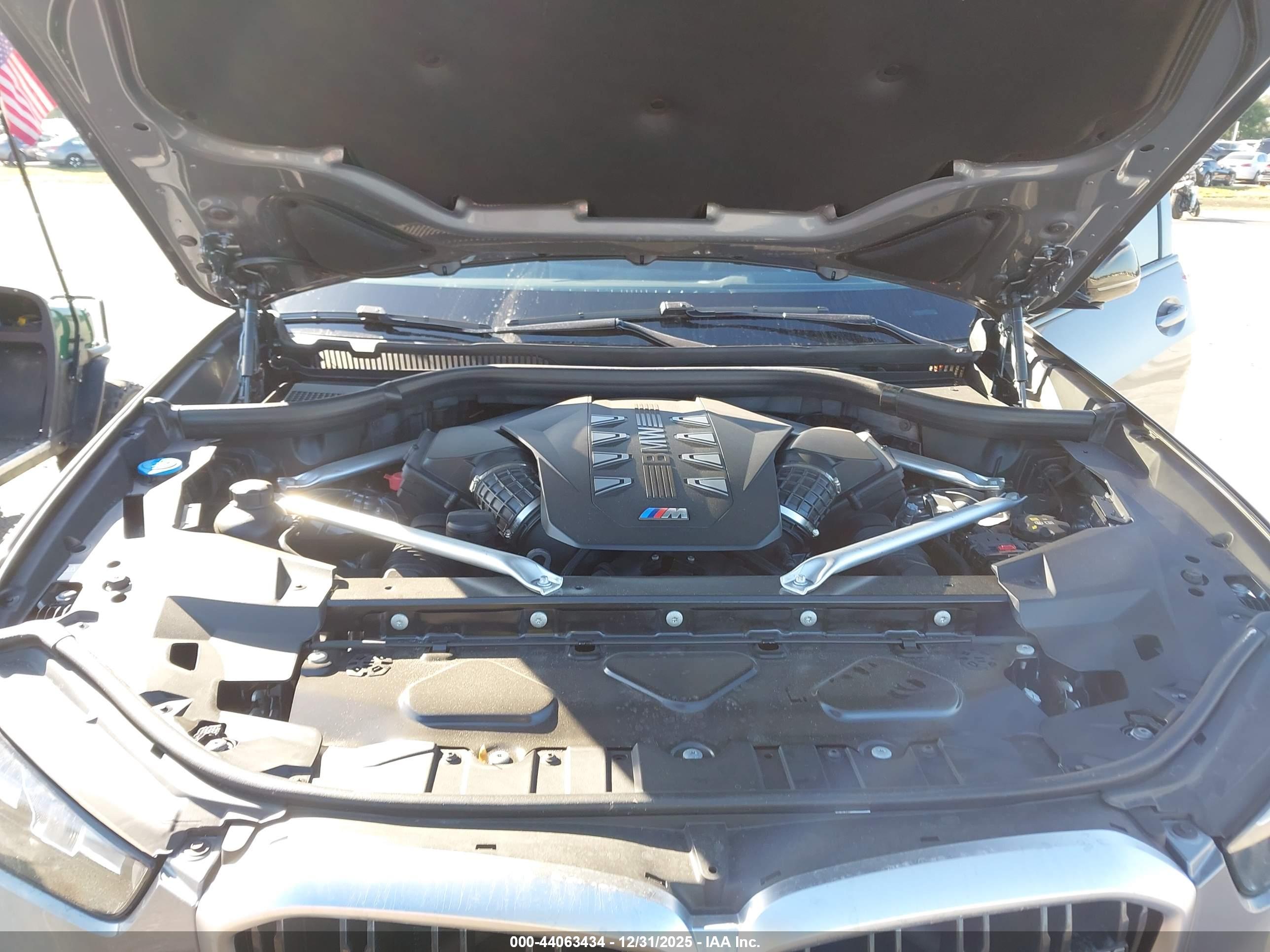 BMW X5 image 10
