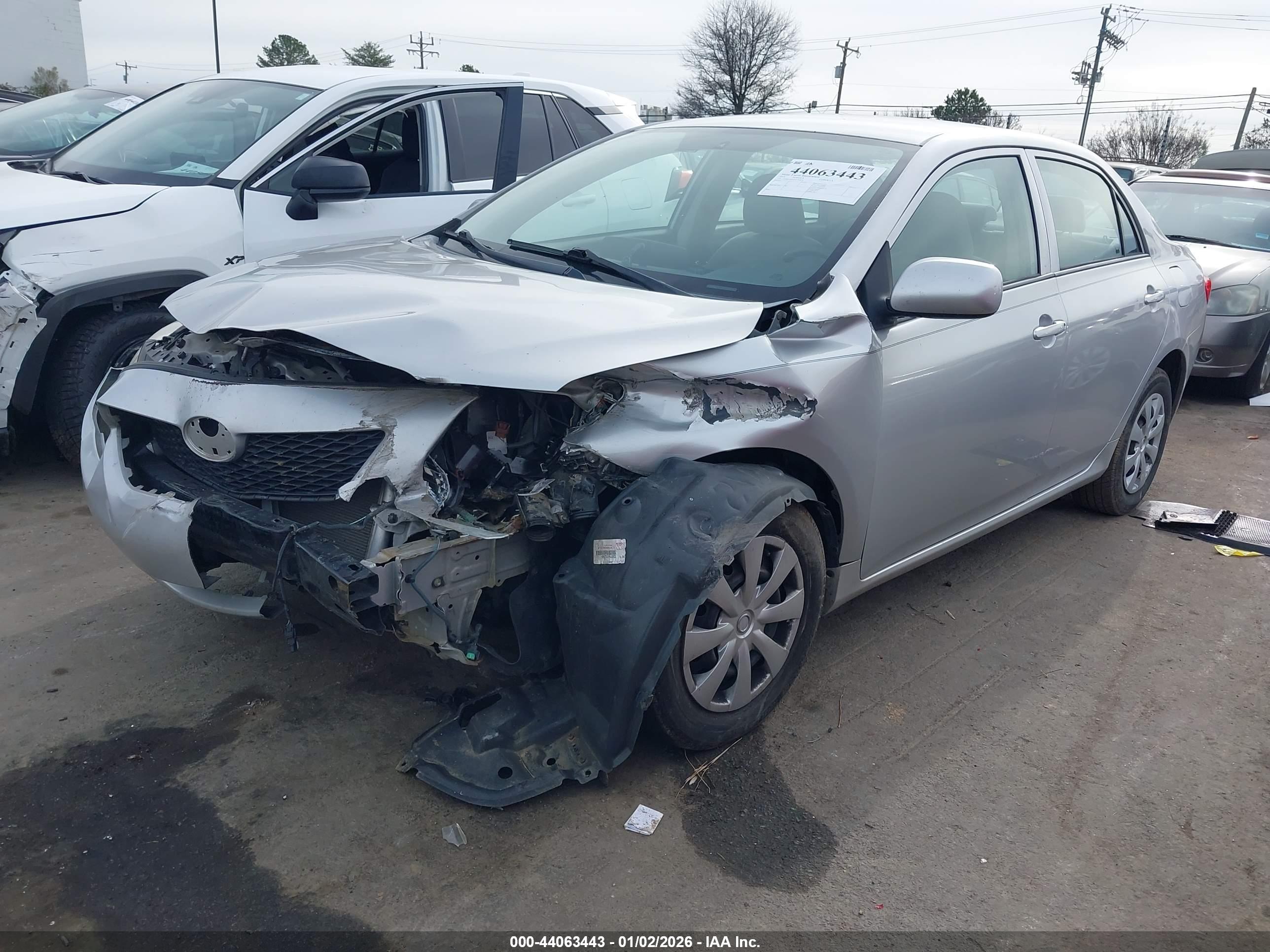 TOYOTA COROLLA image 2