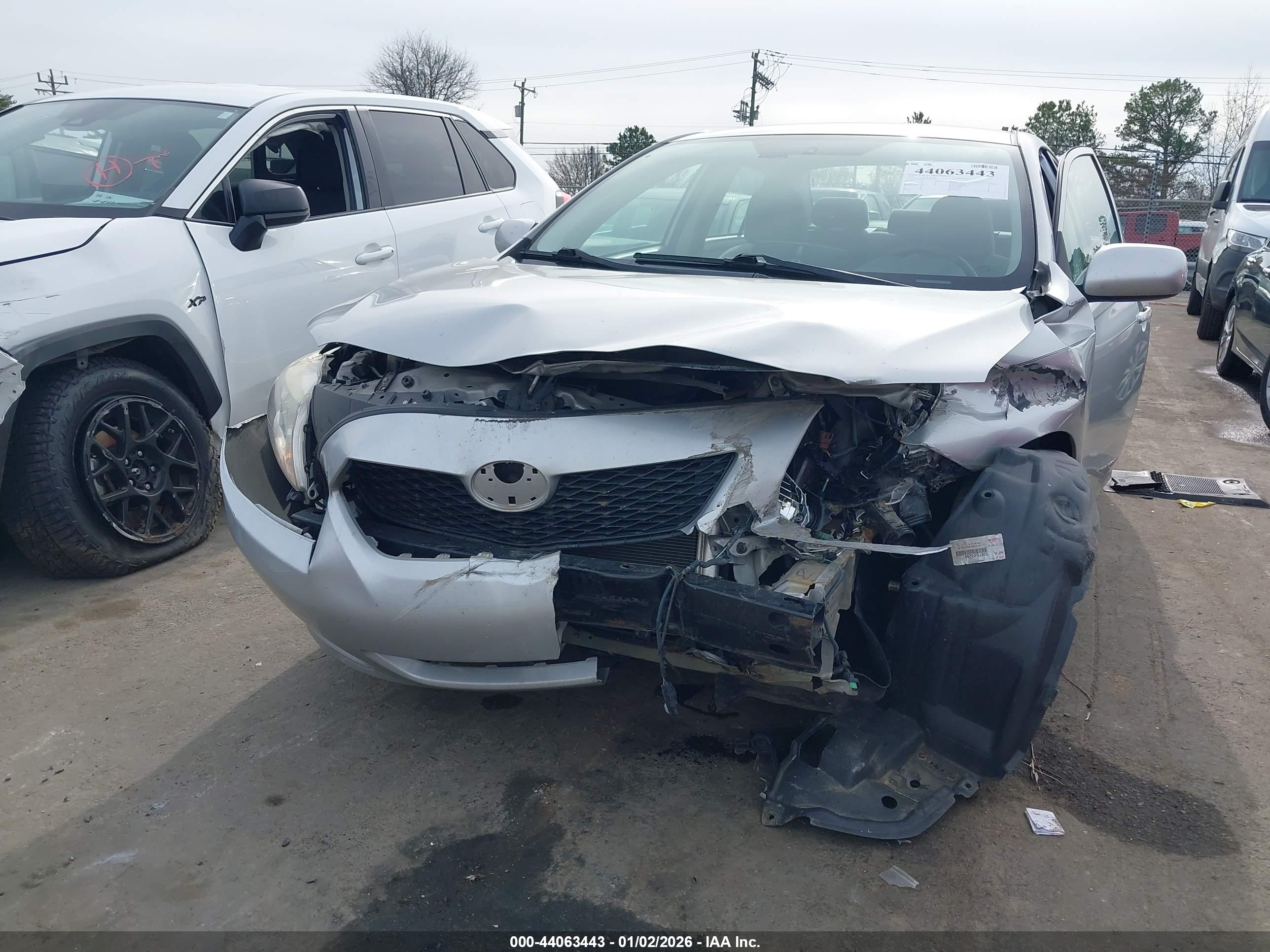 TOYOTA COROLLA image 6