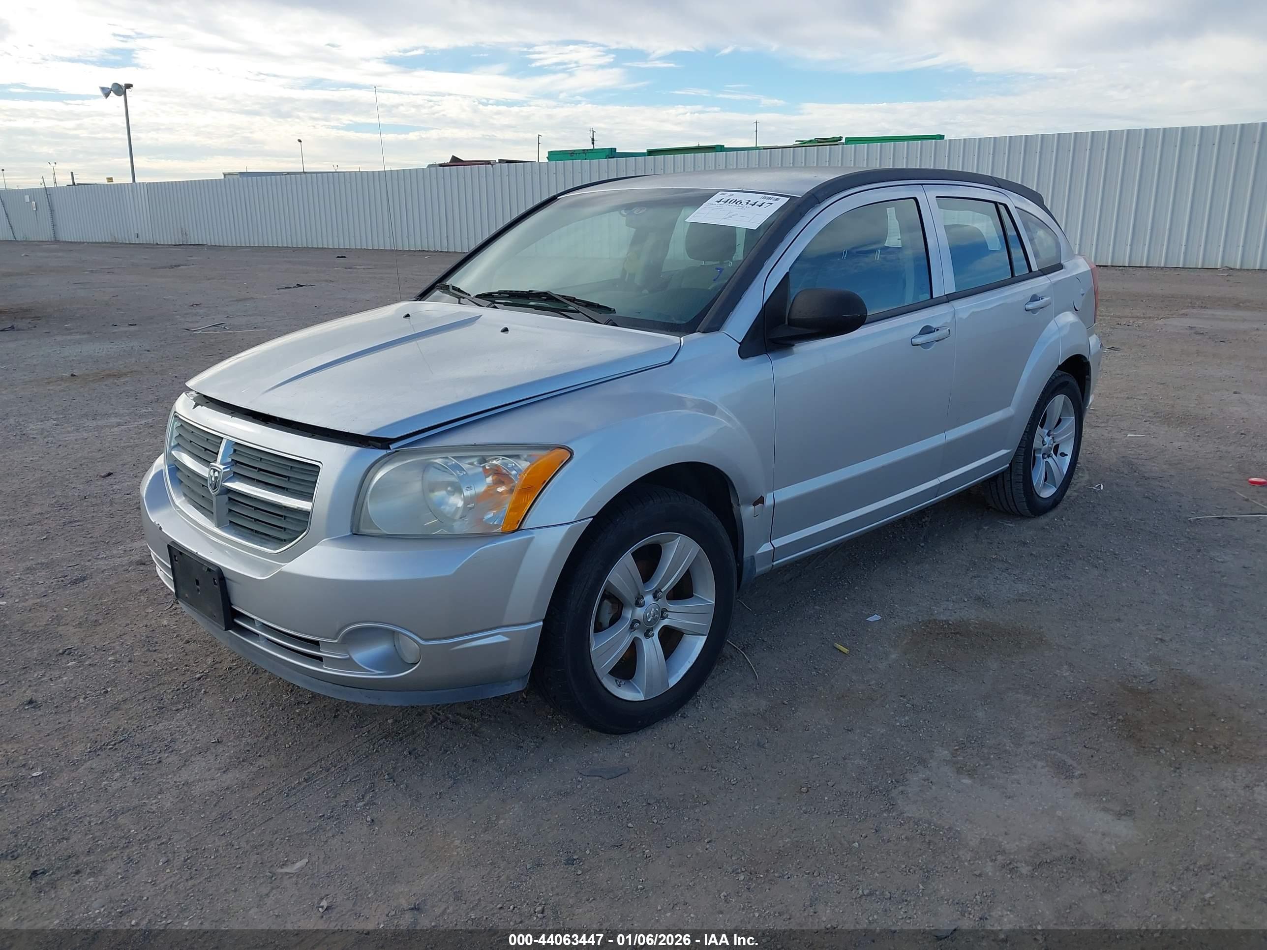 DODGE CALIBER image 2