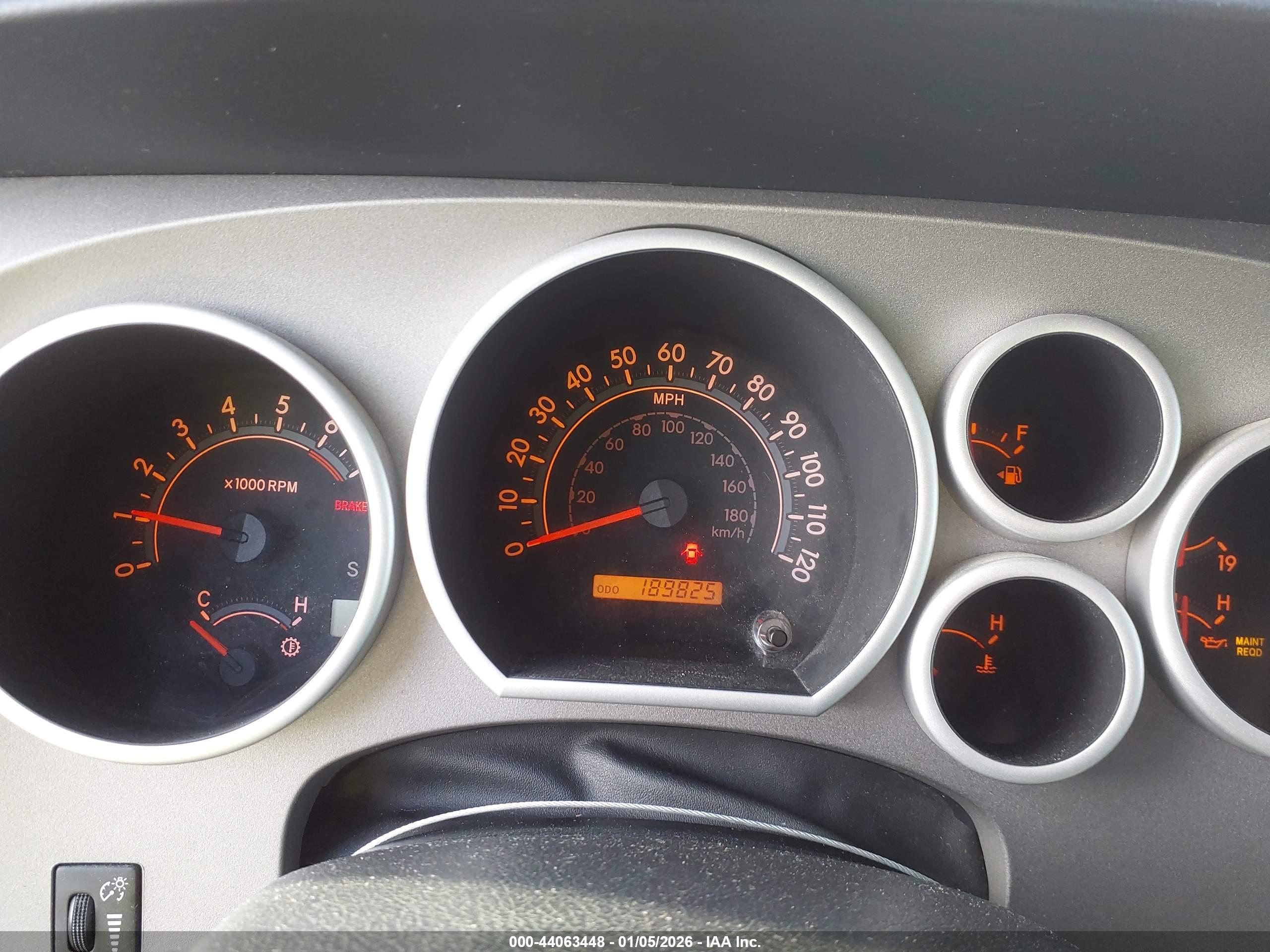 TOYOTA TUNDRA image 7