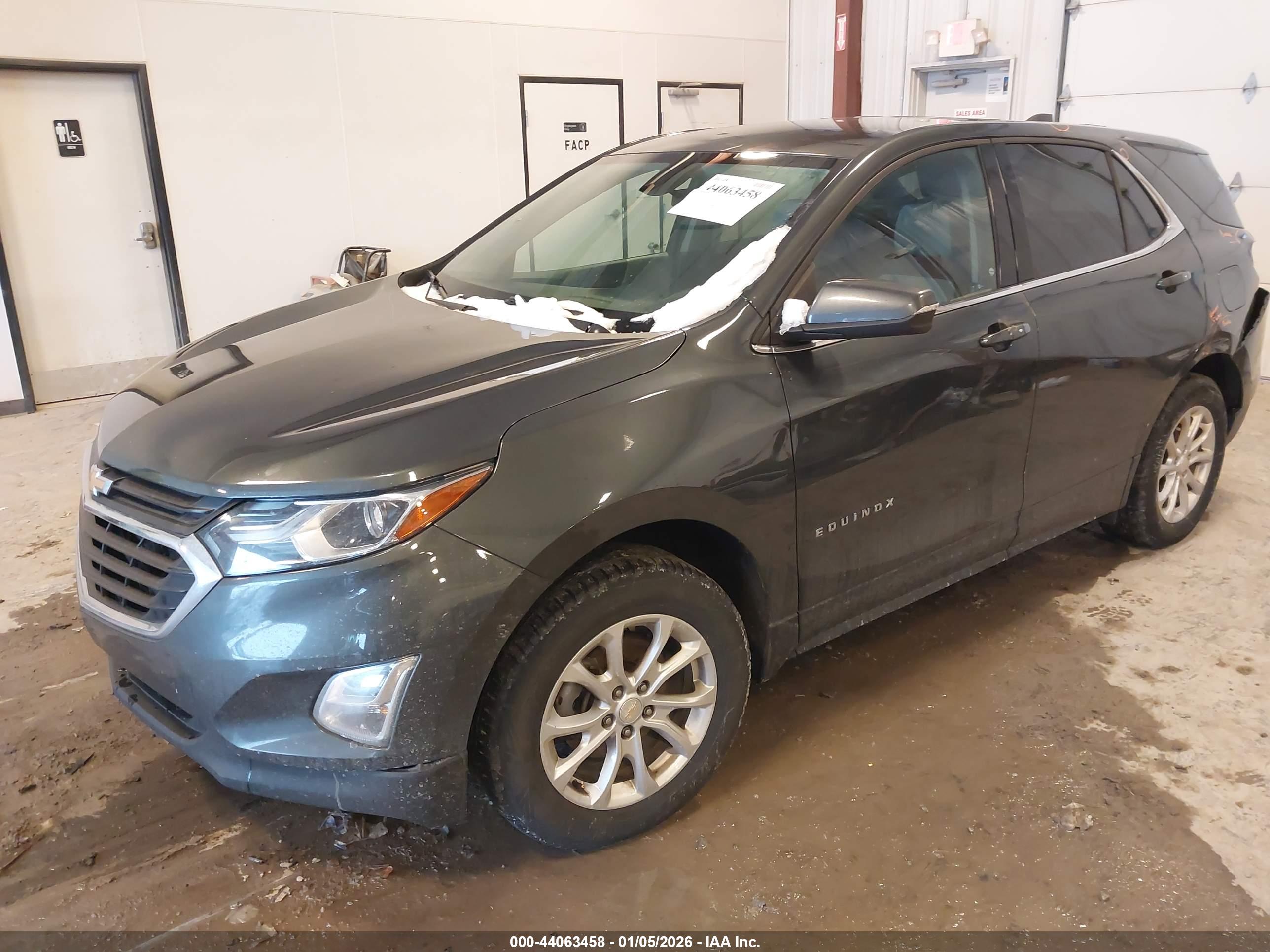 CHEVROLET EQUINOX image 2