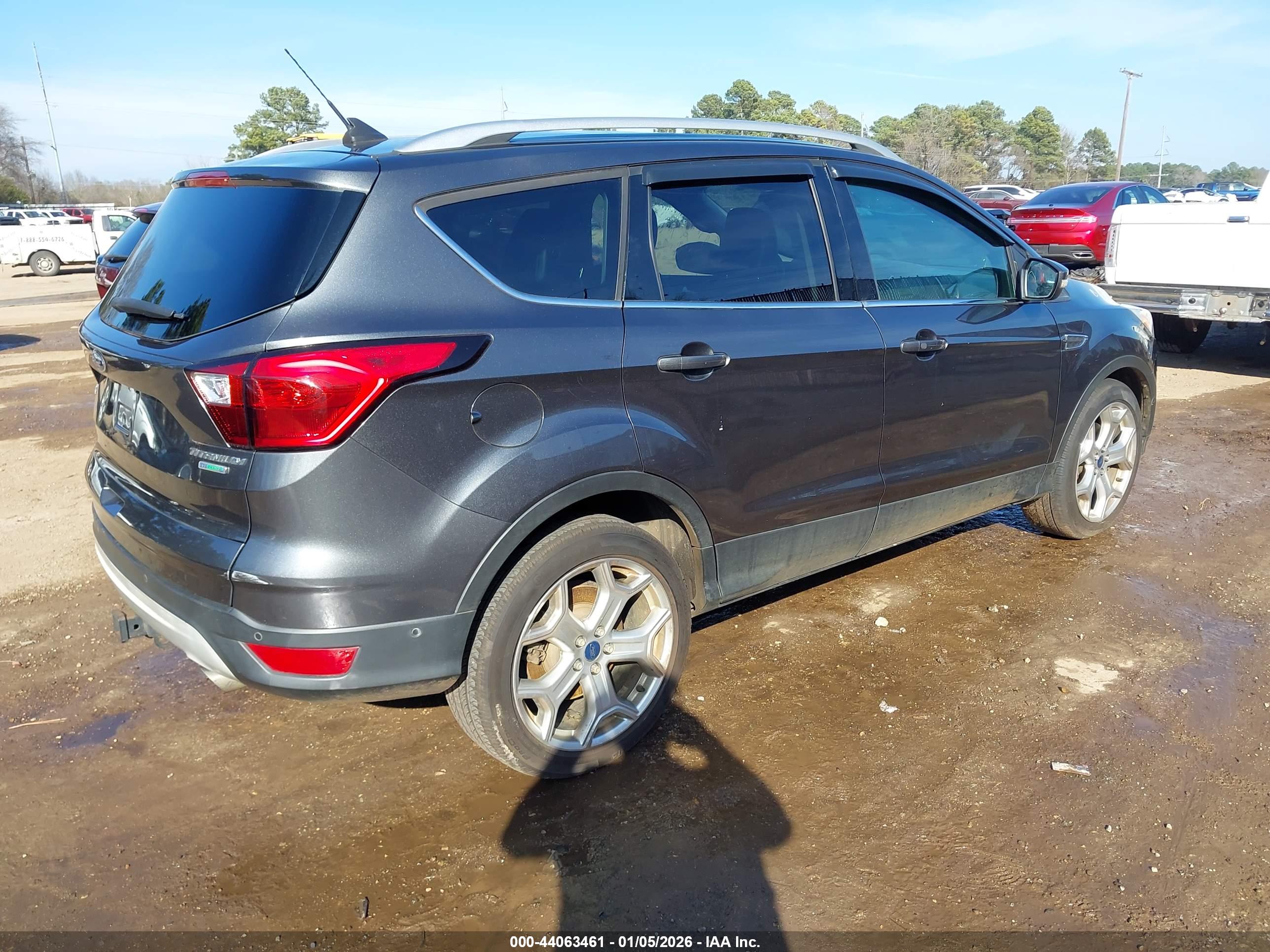 FORD ESCAPE image 4