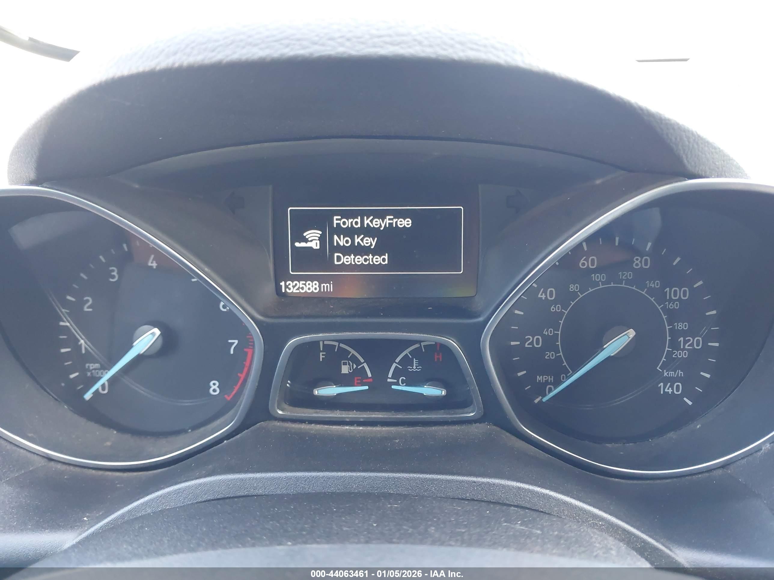 FORD ESCAPE image 7