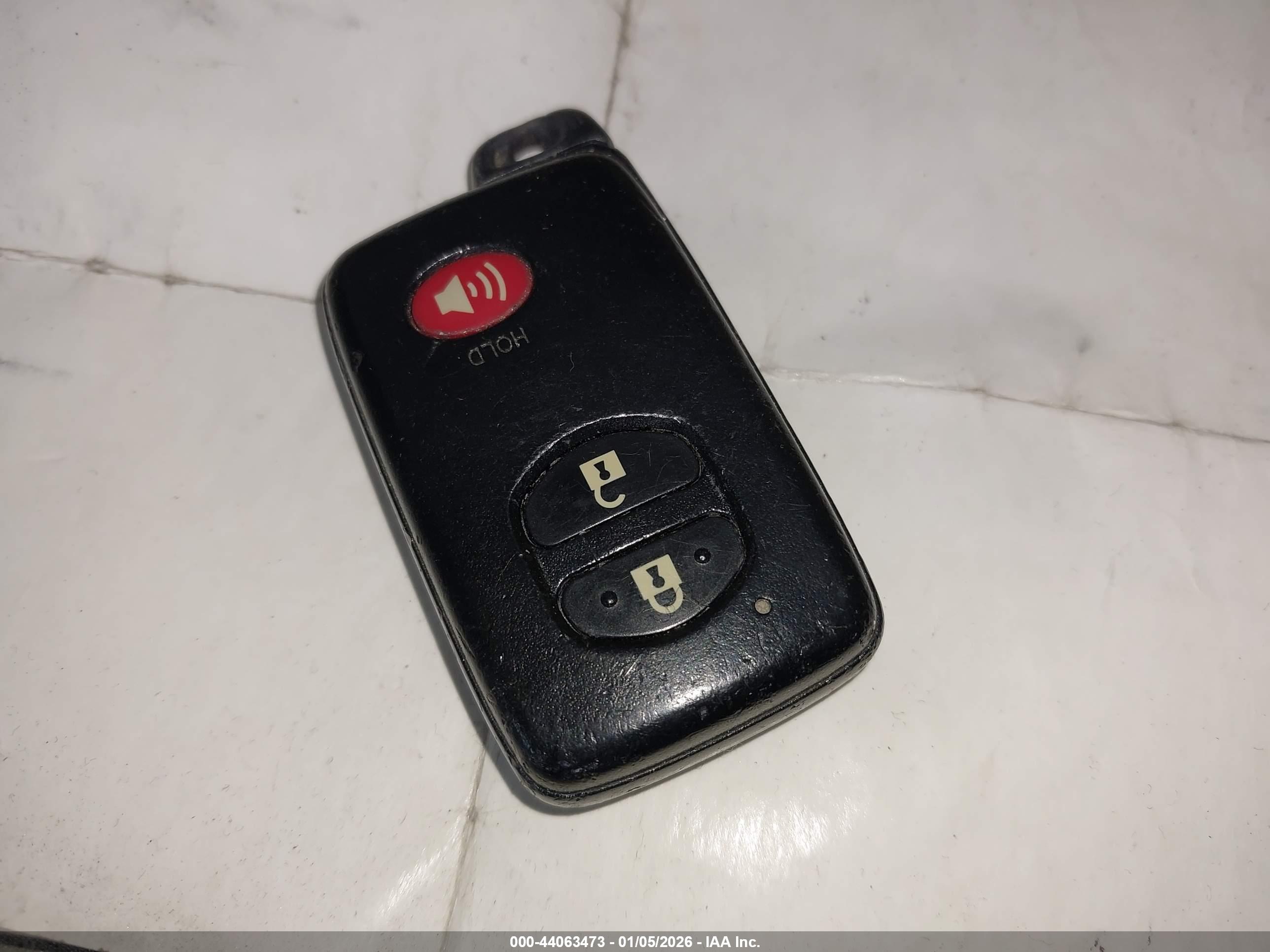 TOYOTA PRIUS image 11