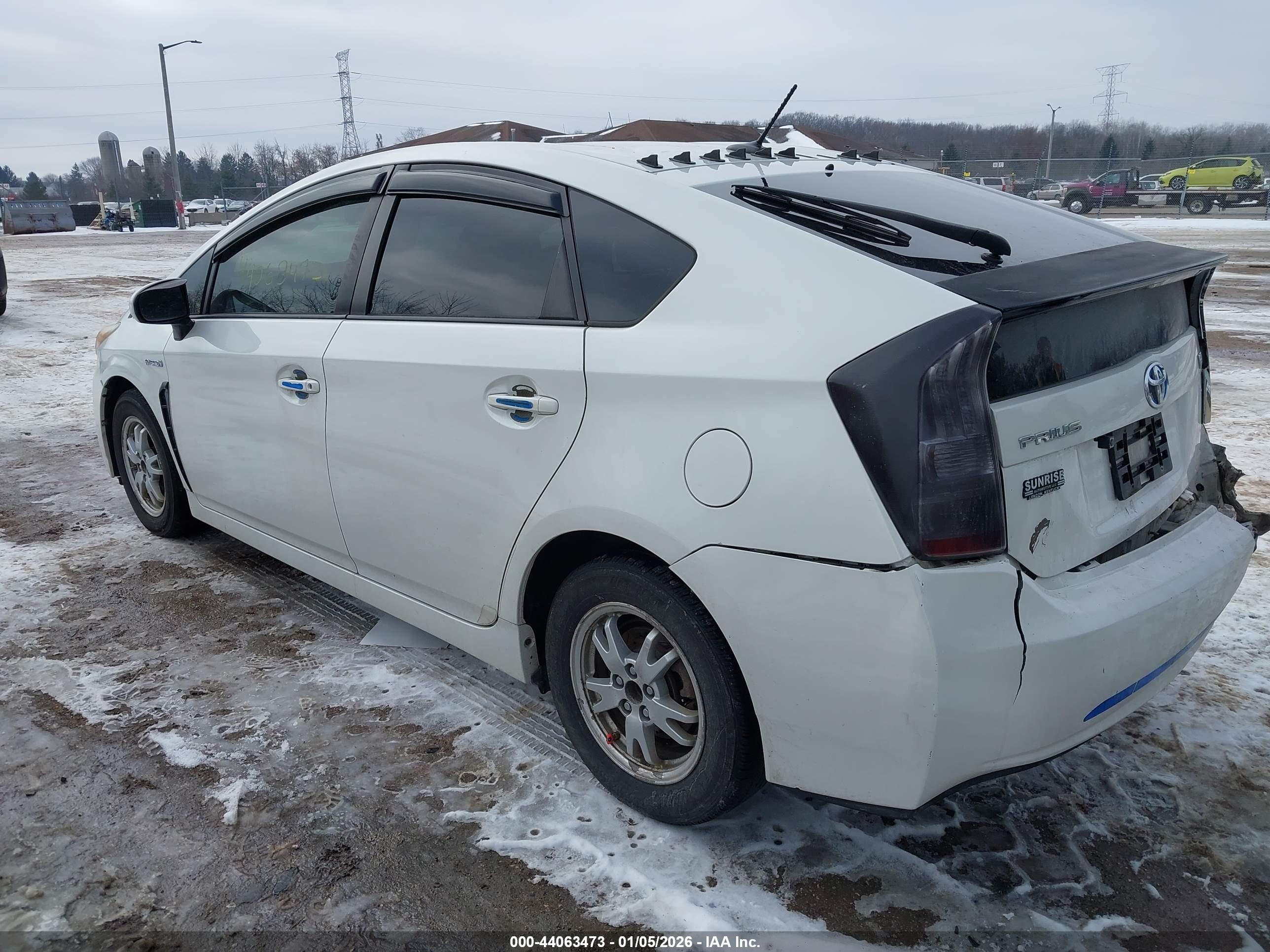 TOYOTA PRIUS image 3