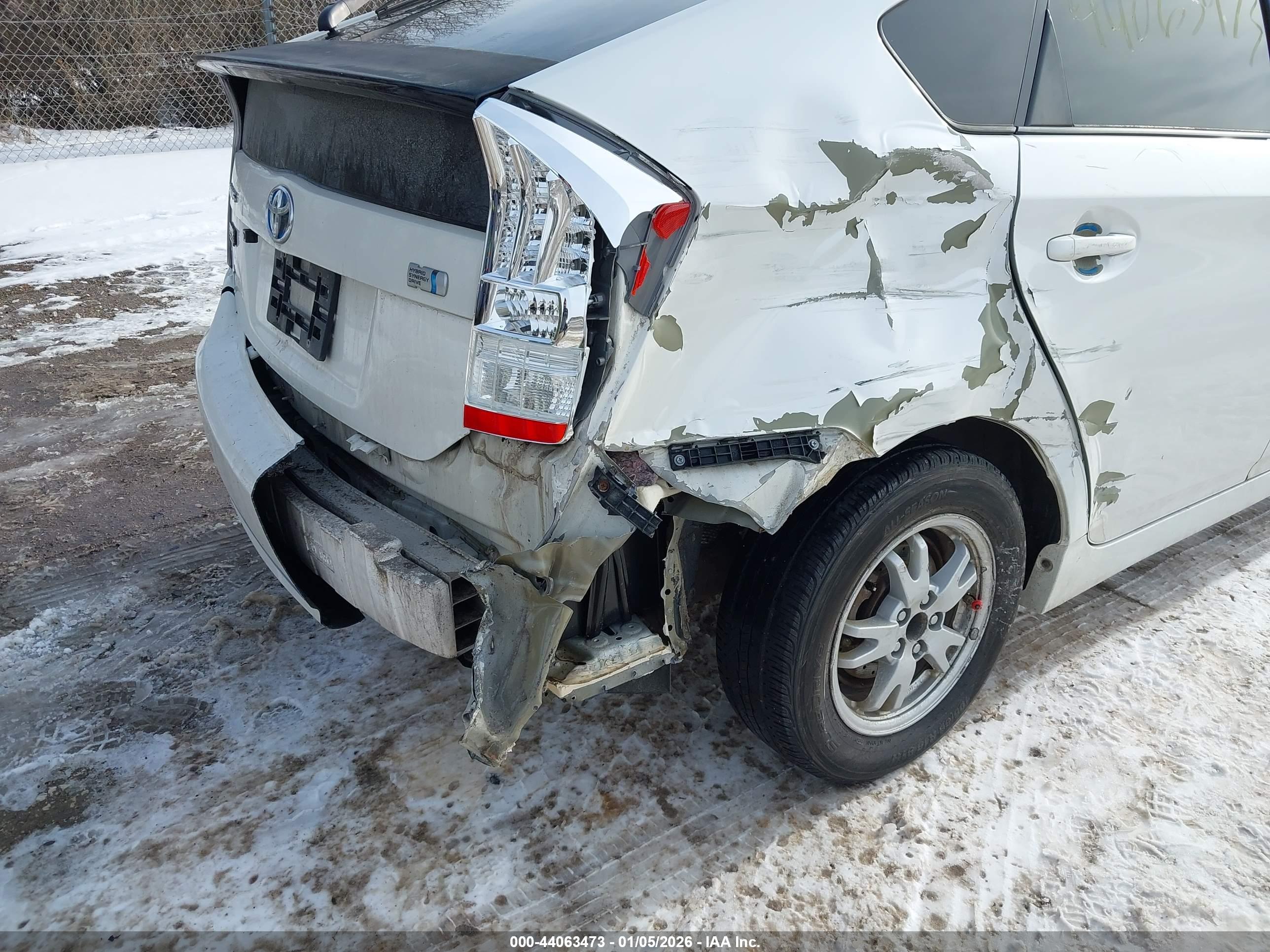TOYOTA PRIUS image 6