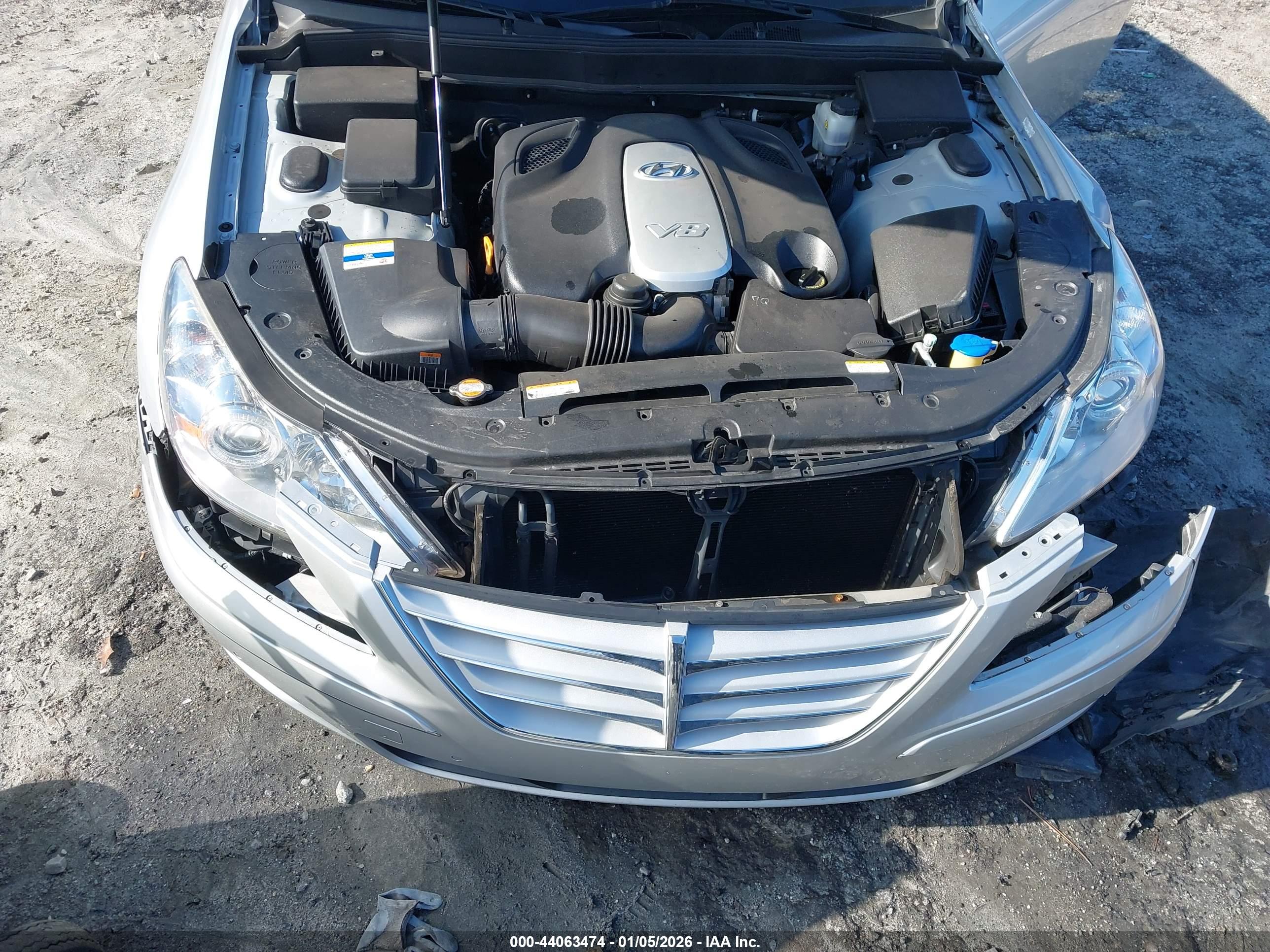 HYUNDAI GENESIS image 10