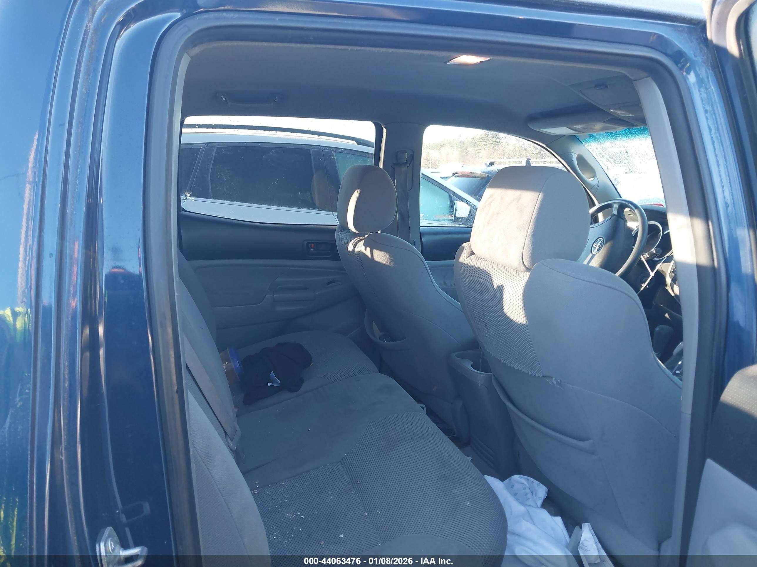 TOYOTA TACOMA image 8