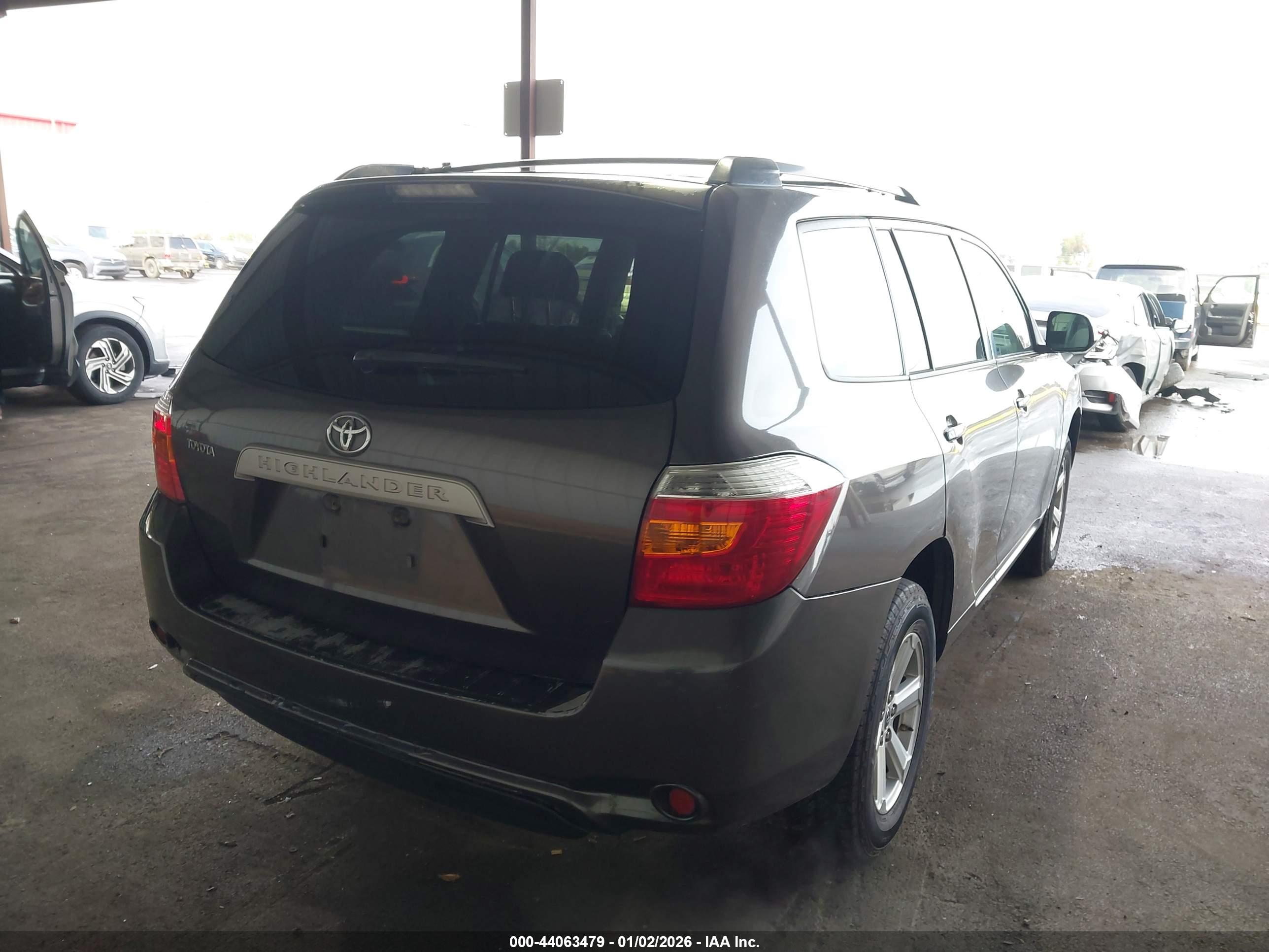 TOYOTA HIGHLANDER image 4