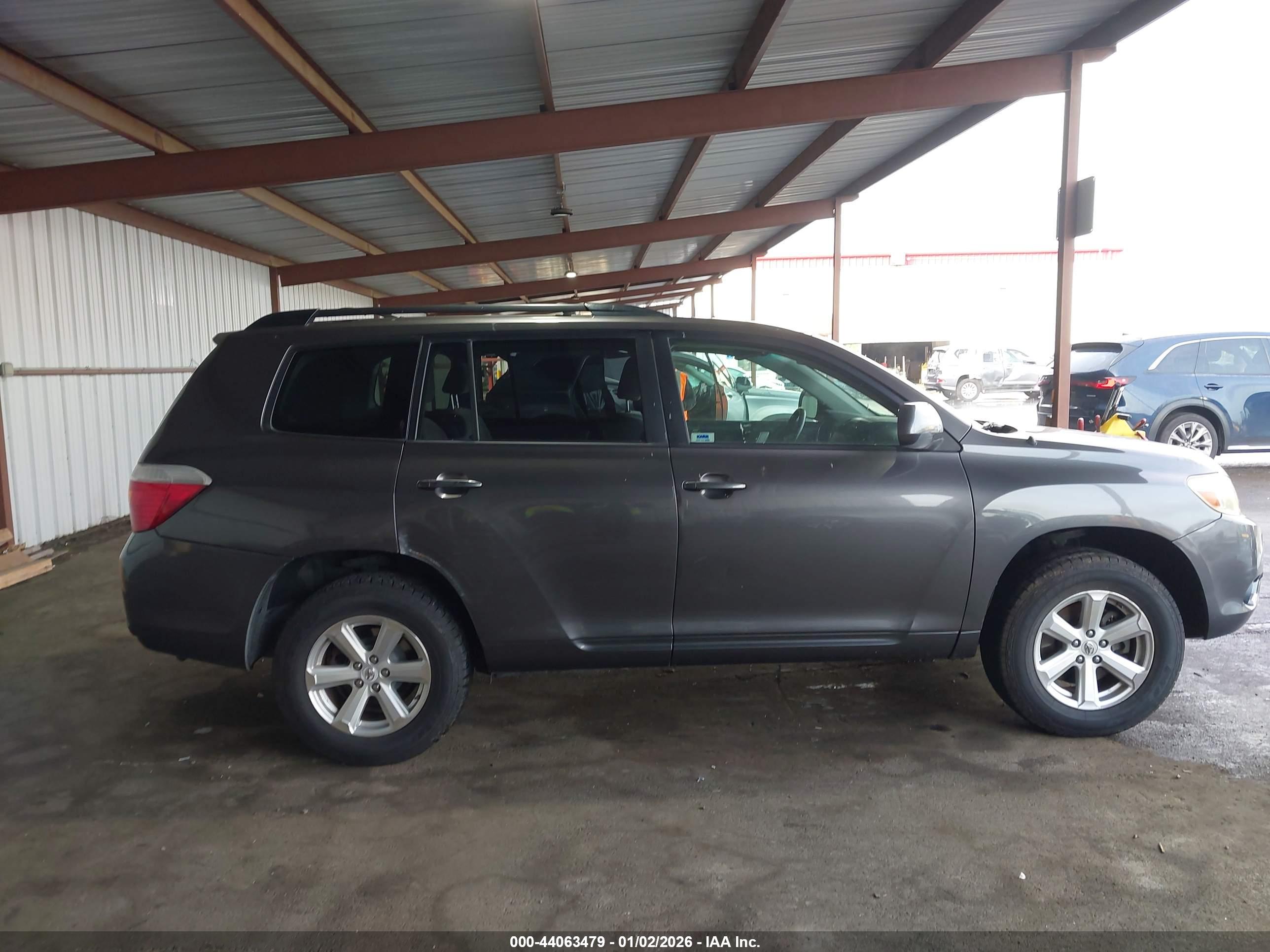 TOYOTA HIGHLANDER image 6