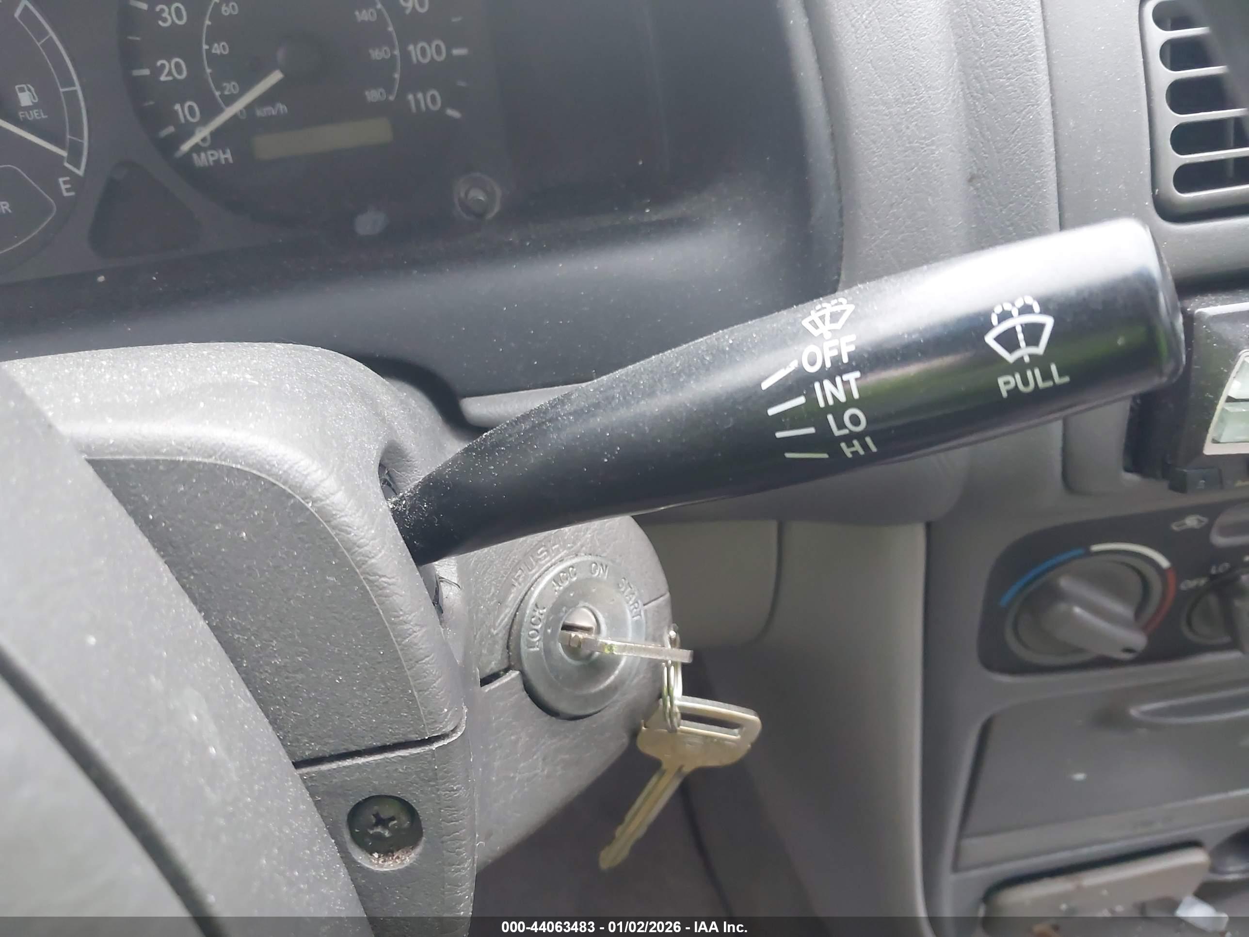 TOYOTA COROLLA image 11