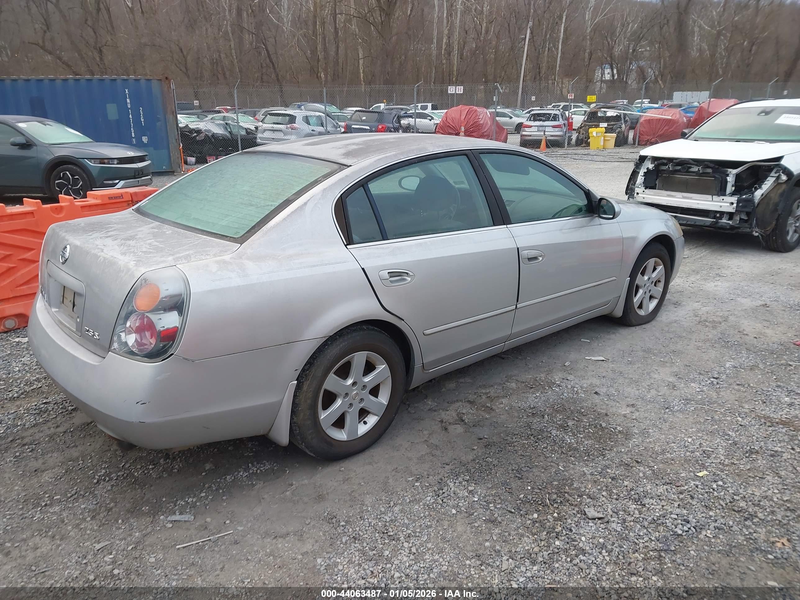 NISSAN ALTIMA image 4