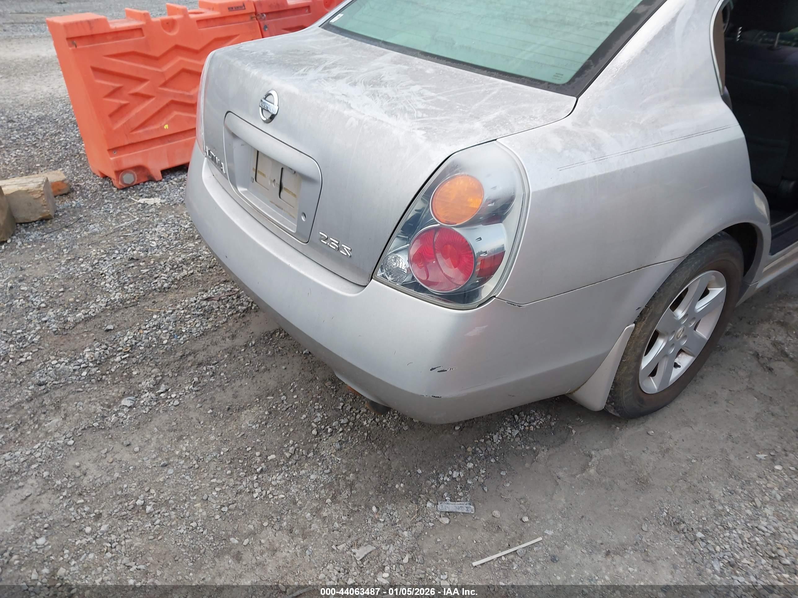 NISSAN ALTIMA image 6