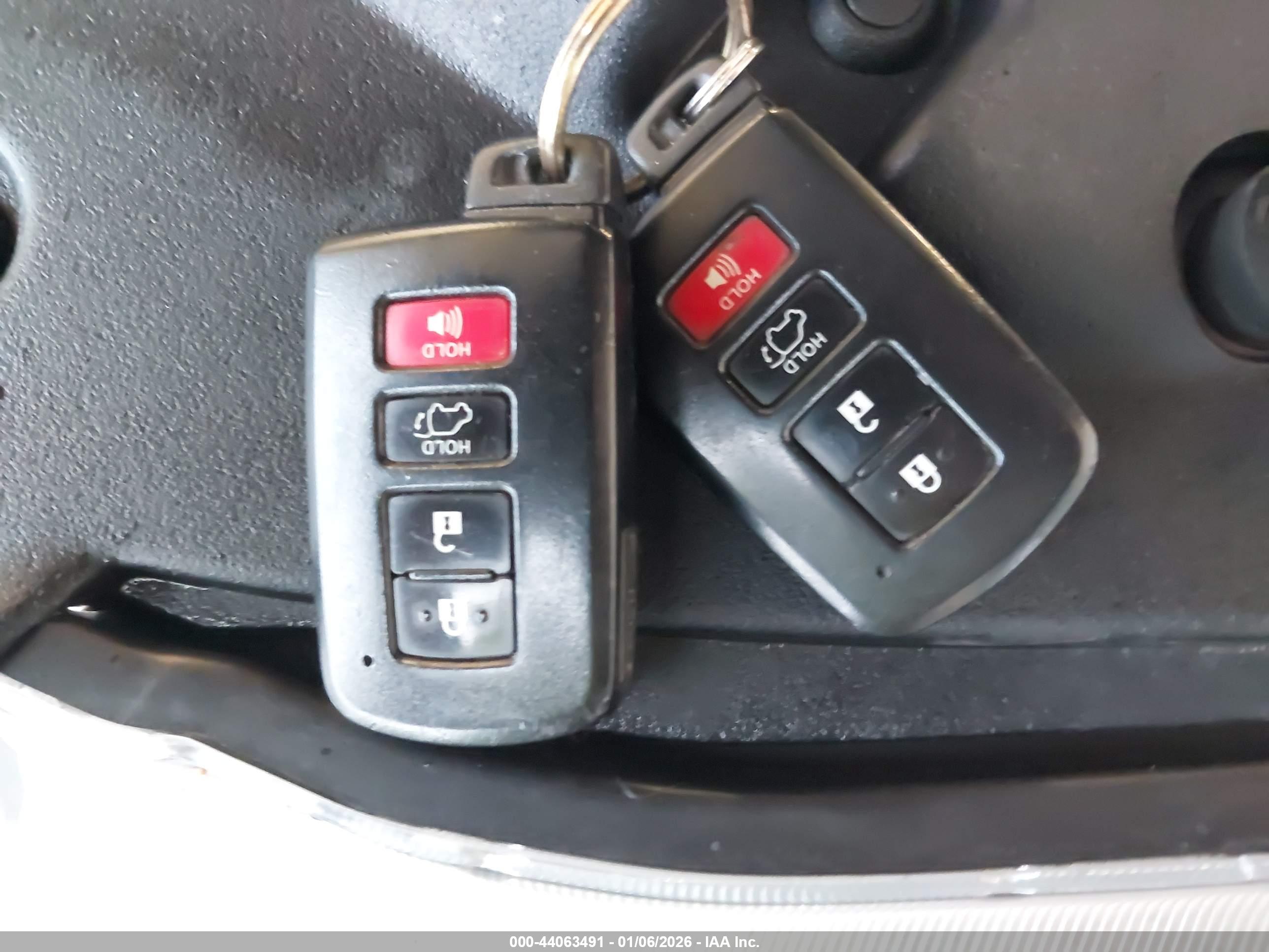 TOYOTA HIGHLANDER image 11