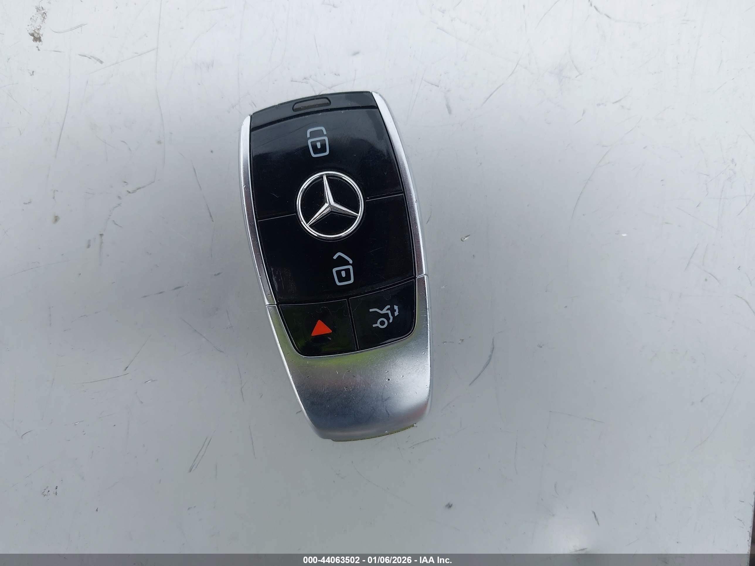 MERCEDES-BENZ MAYBACH image 11