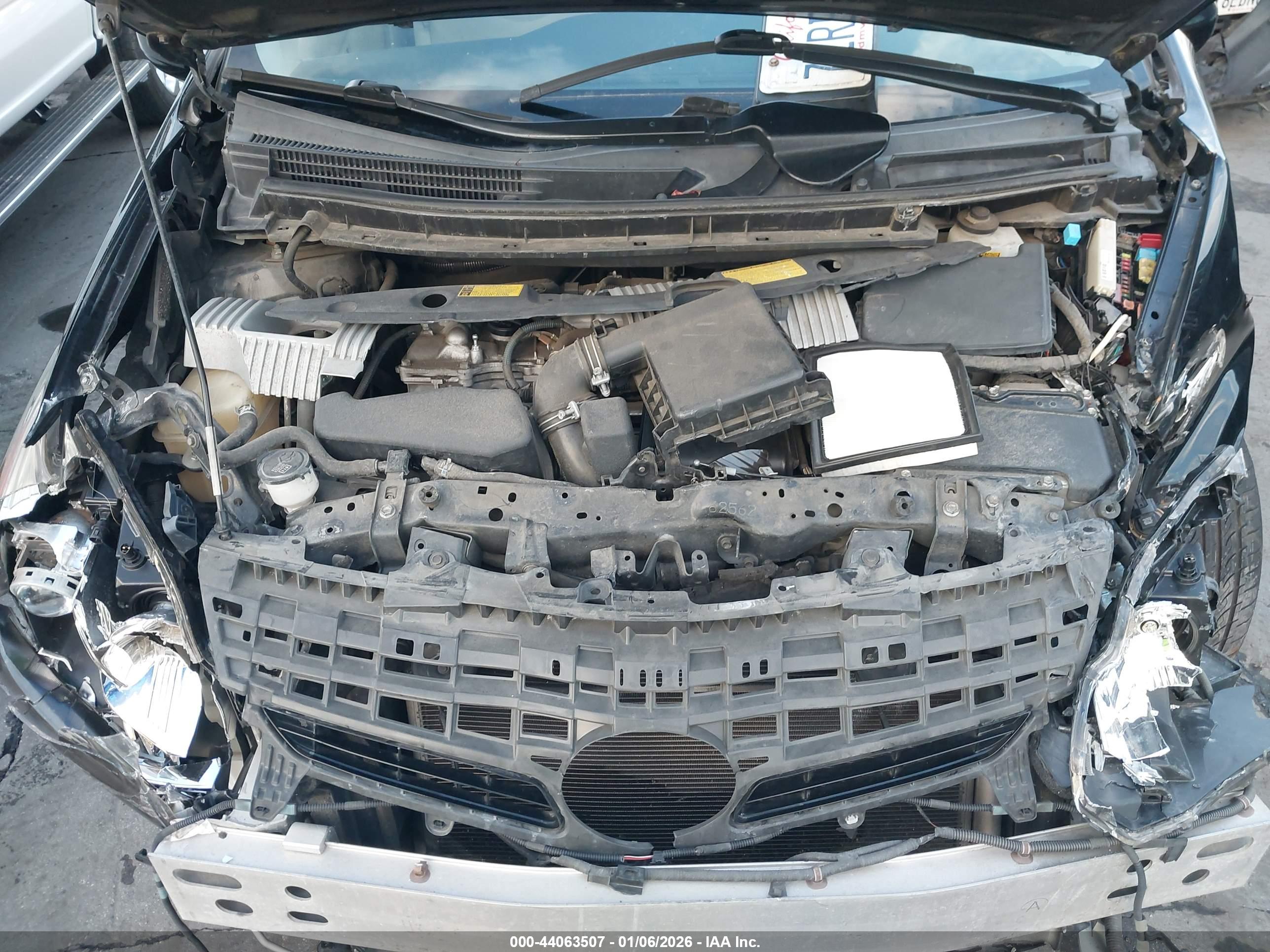TOYOTA PRIUS image 10