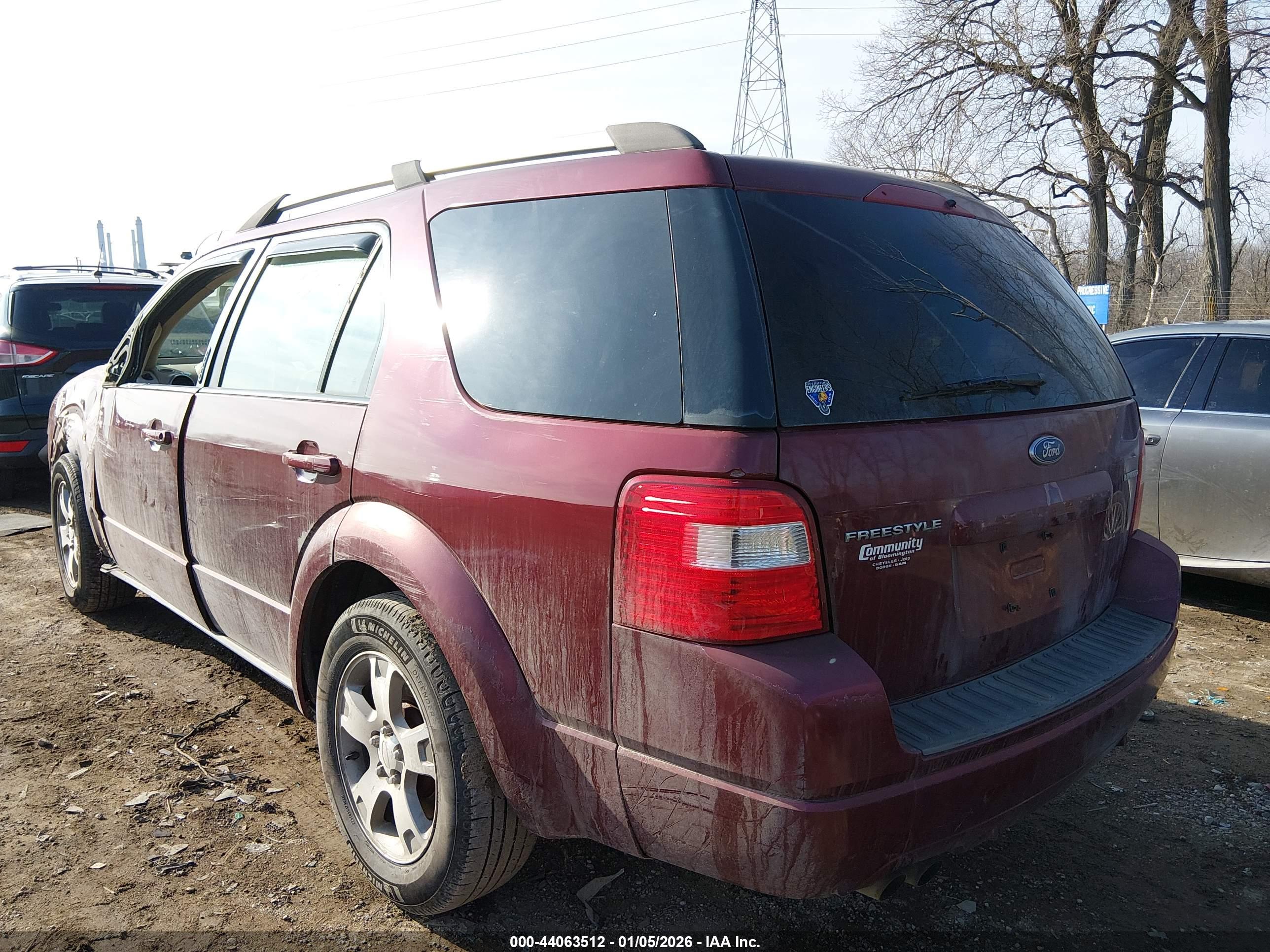 FORD FREESTYLE image 3