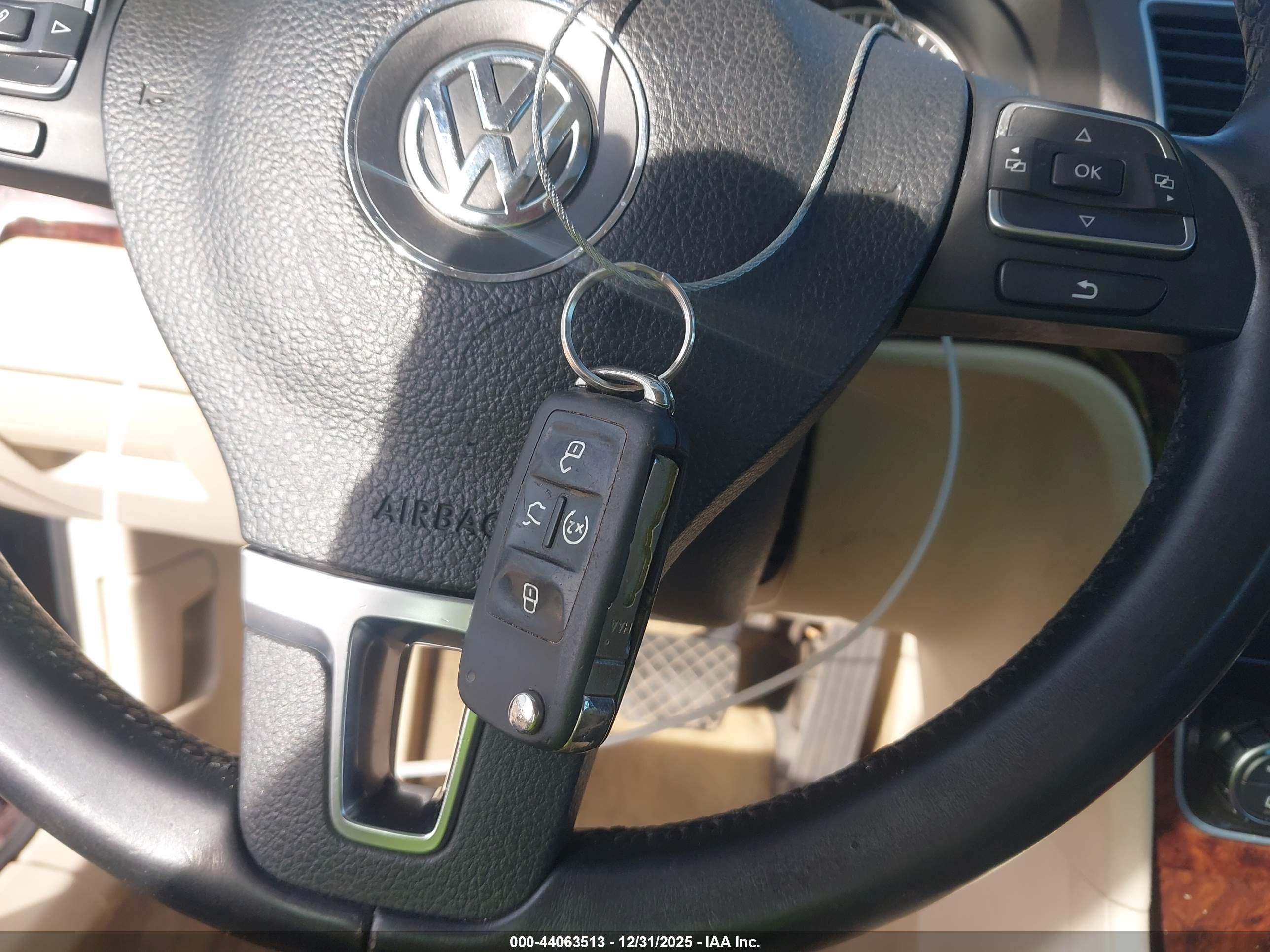 VOLKSWAGEN PASSAT image 11