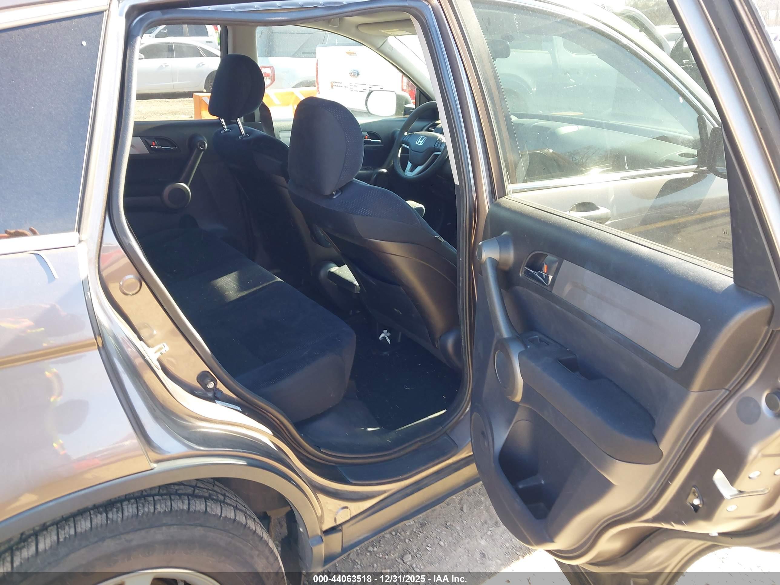 HONDA CR-V image 8