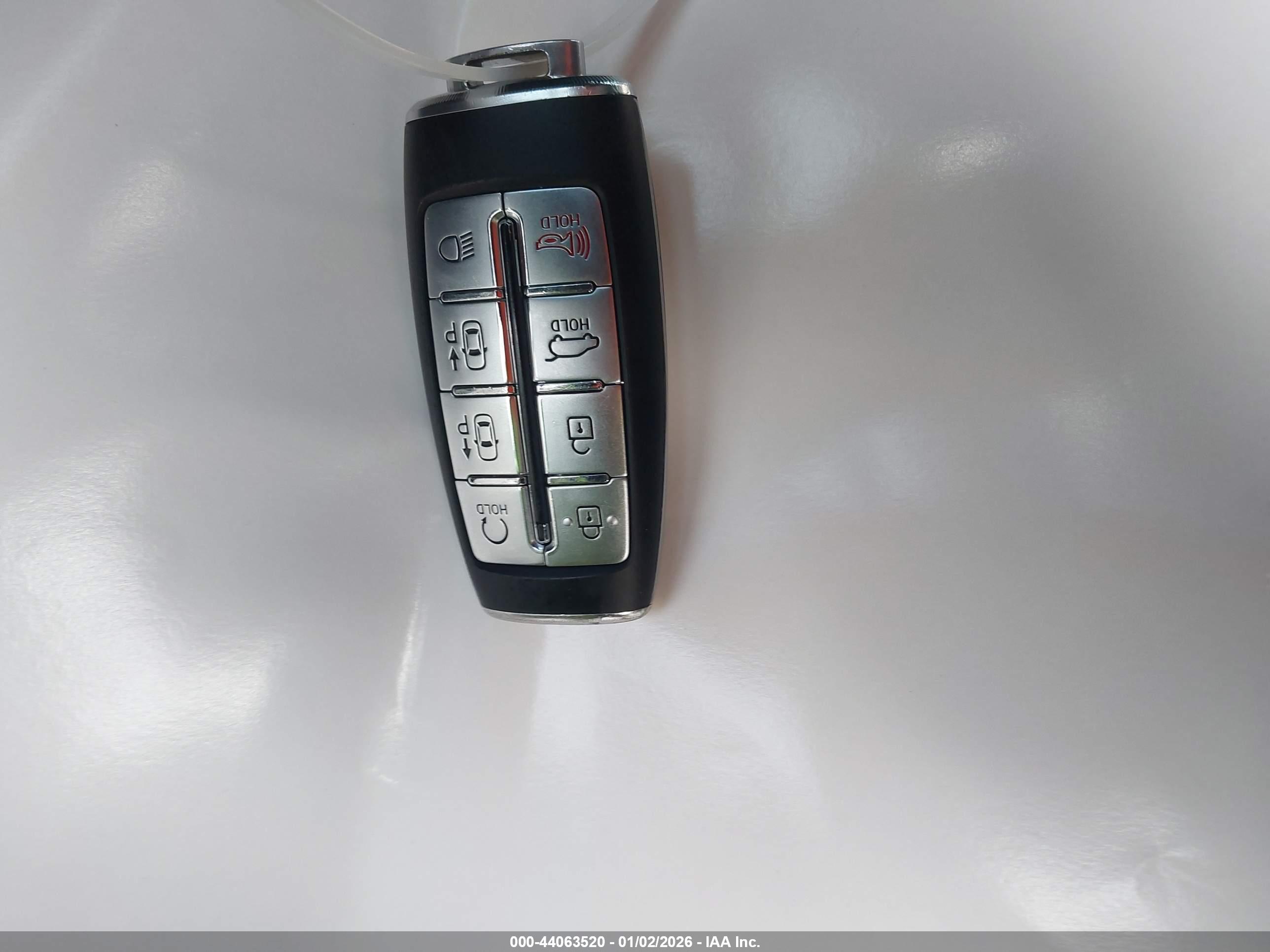 GENESIS GV70 image 11