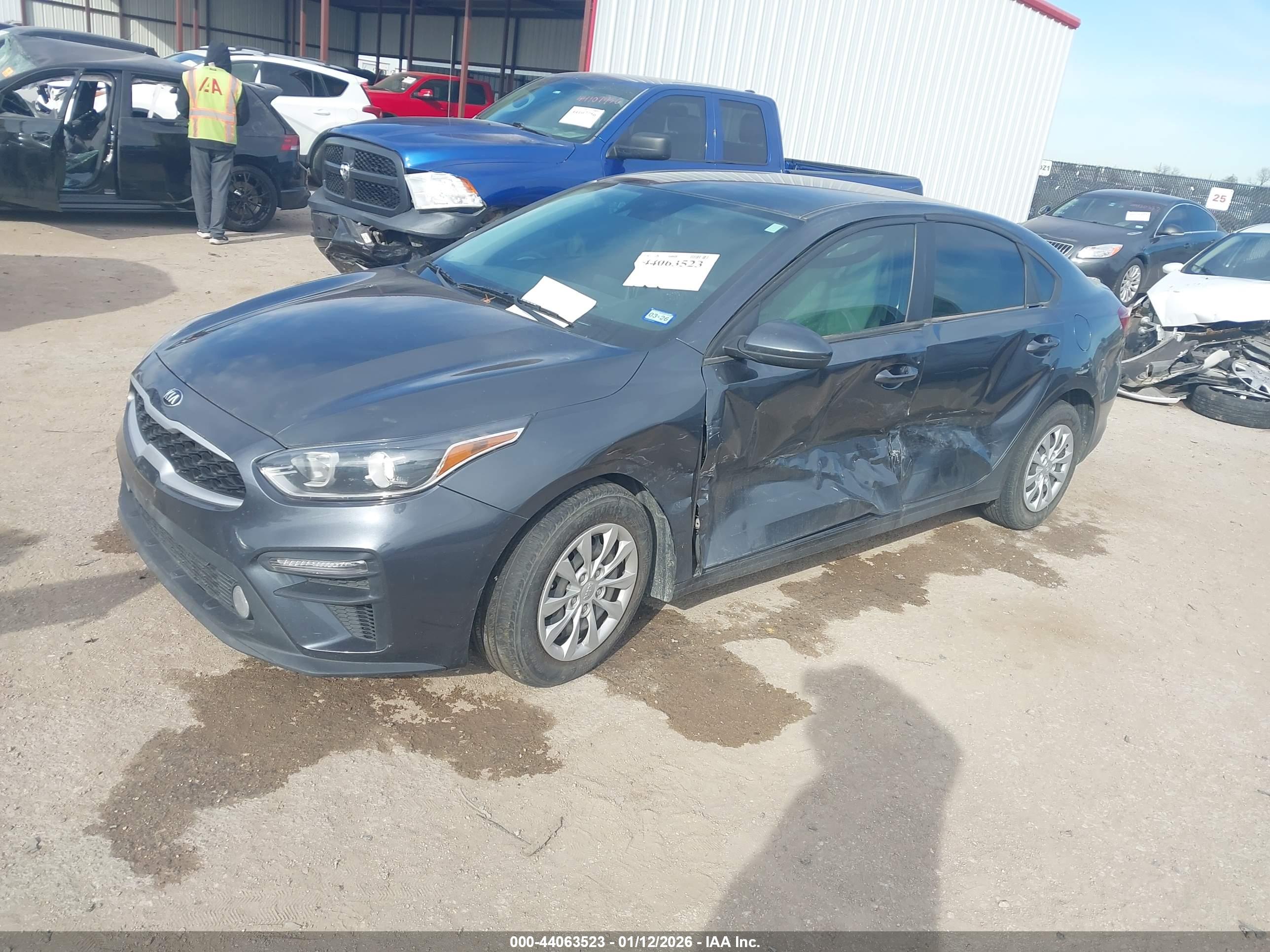 KIA FORTE image 2