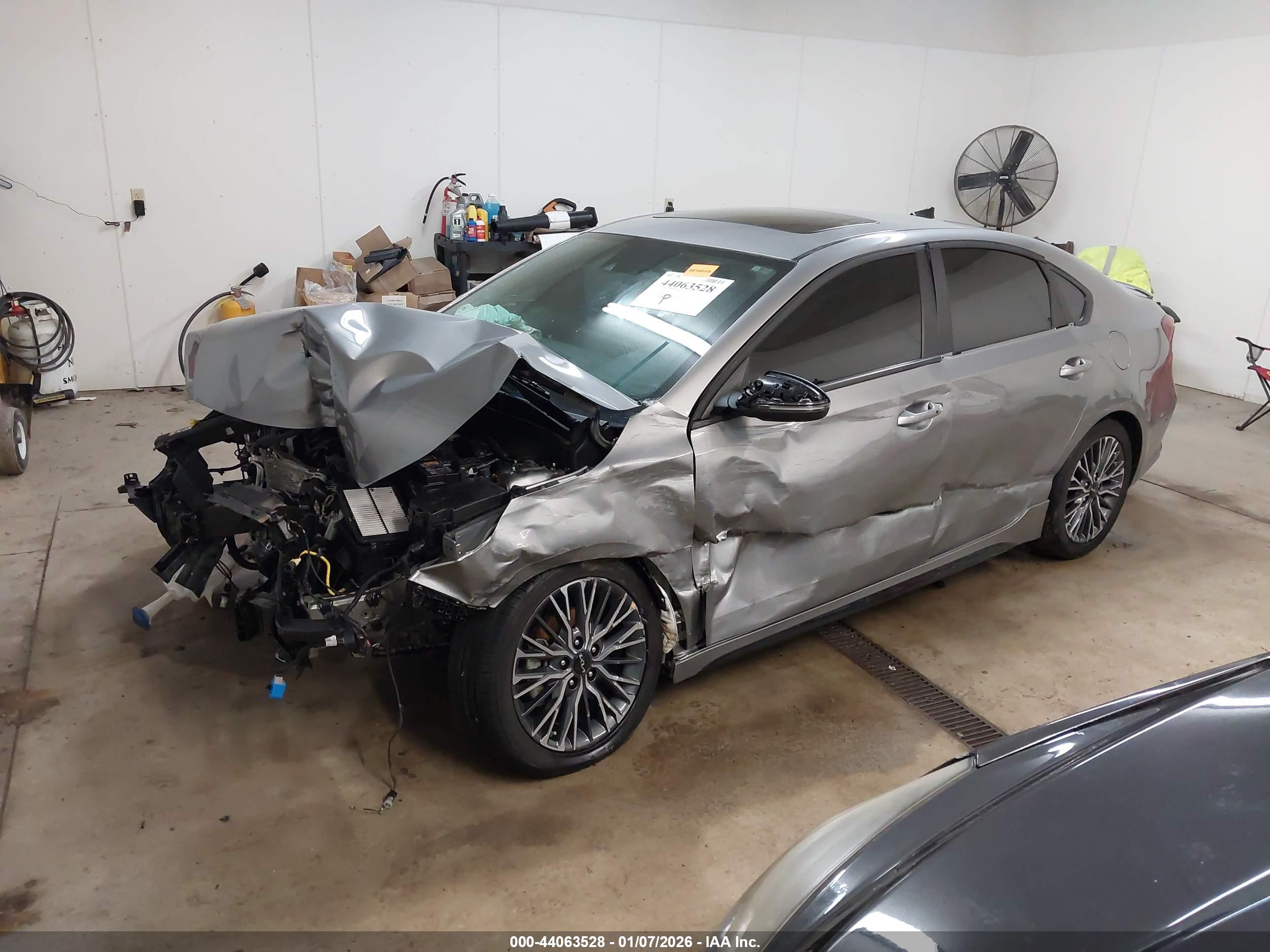 KIA FORTE image 2