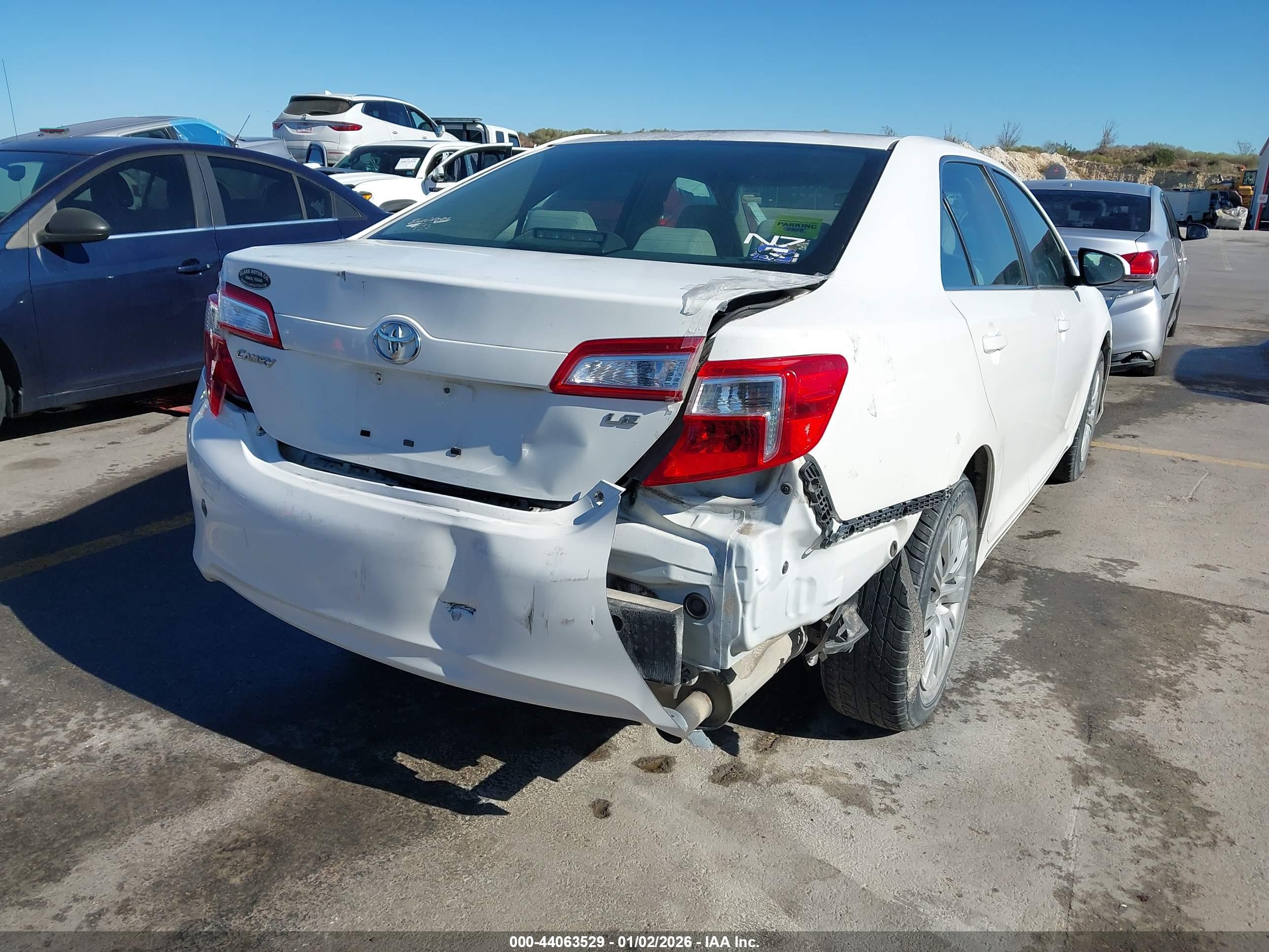 TOYOTA CAMRY image 6