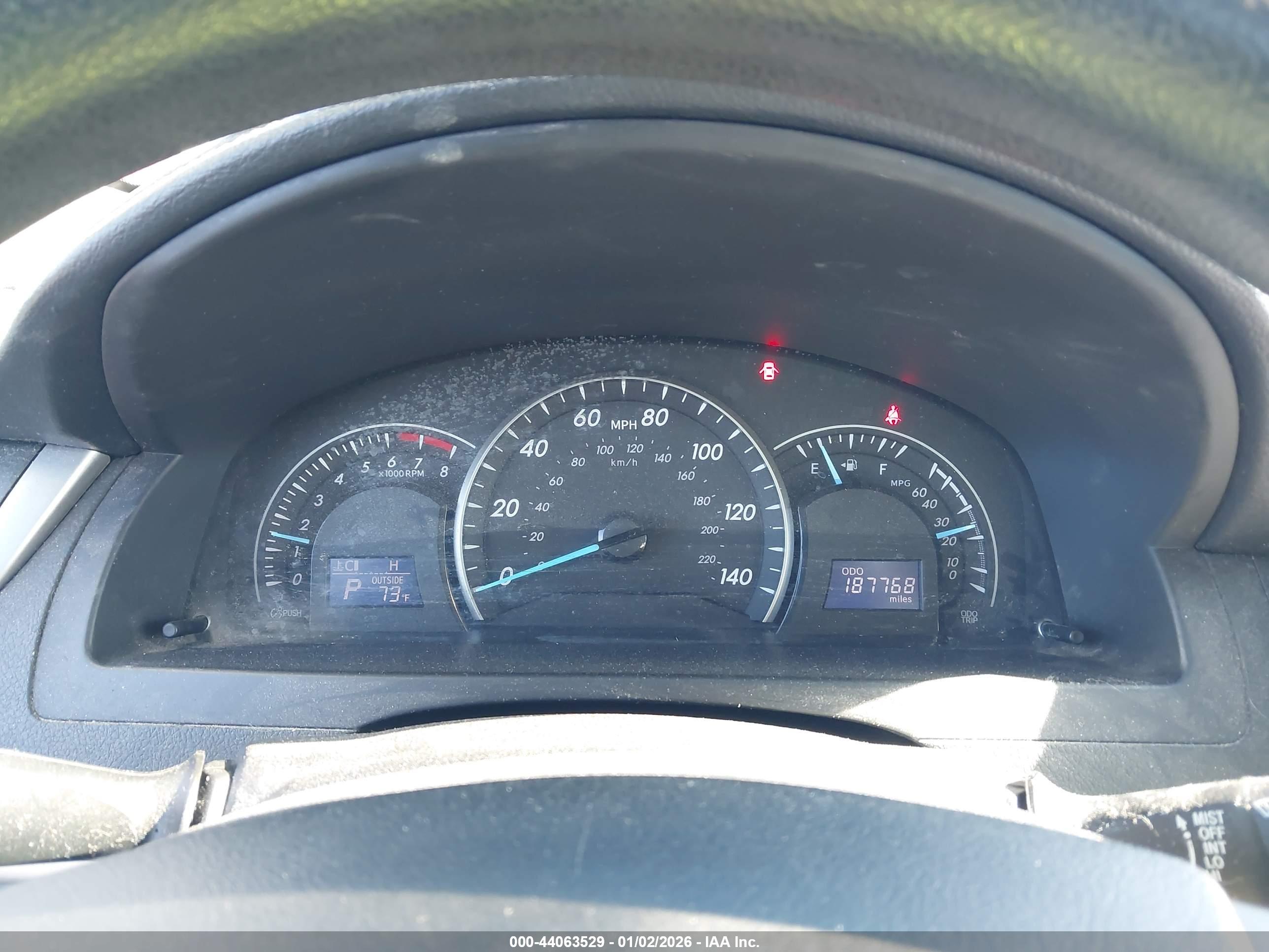 TOYOTA CAMRY image 7