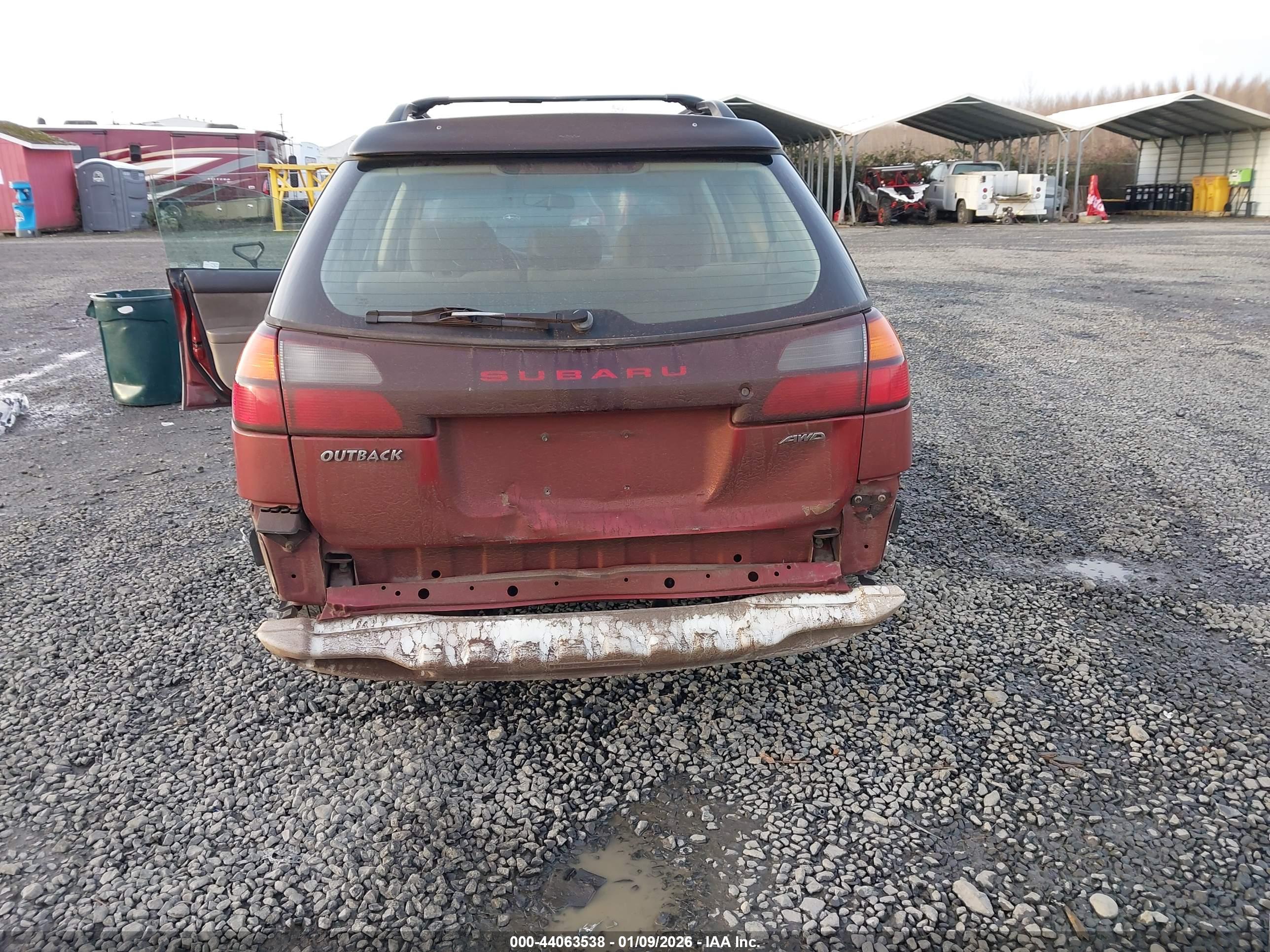 SUBARU OUTBACK image 6