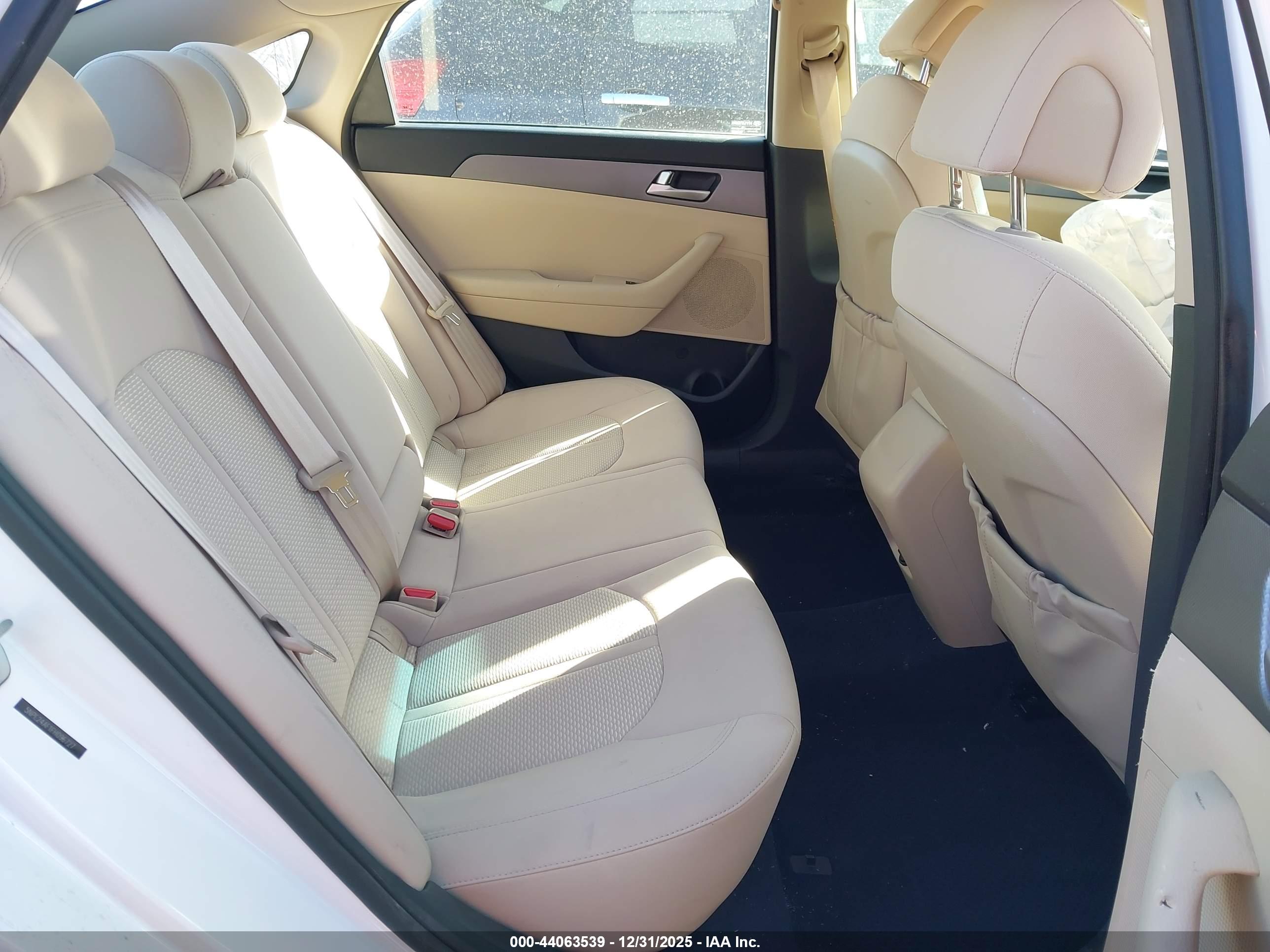 HYUNDAI SONATA image 8