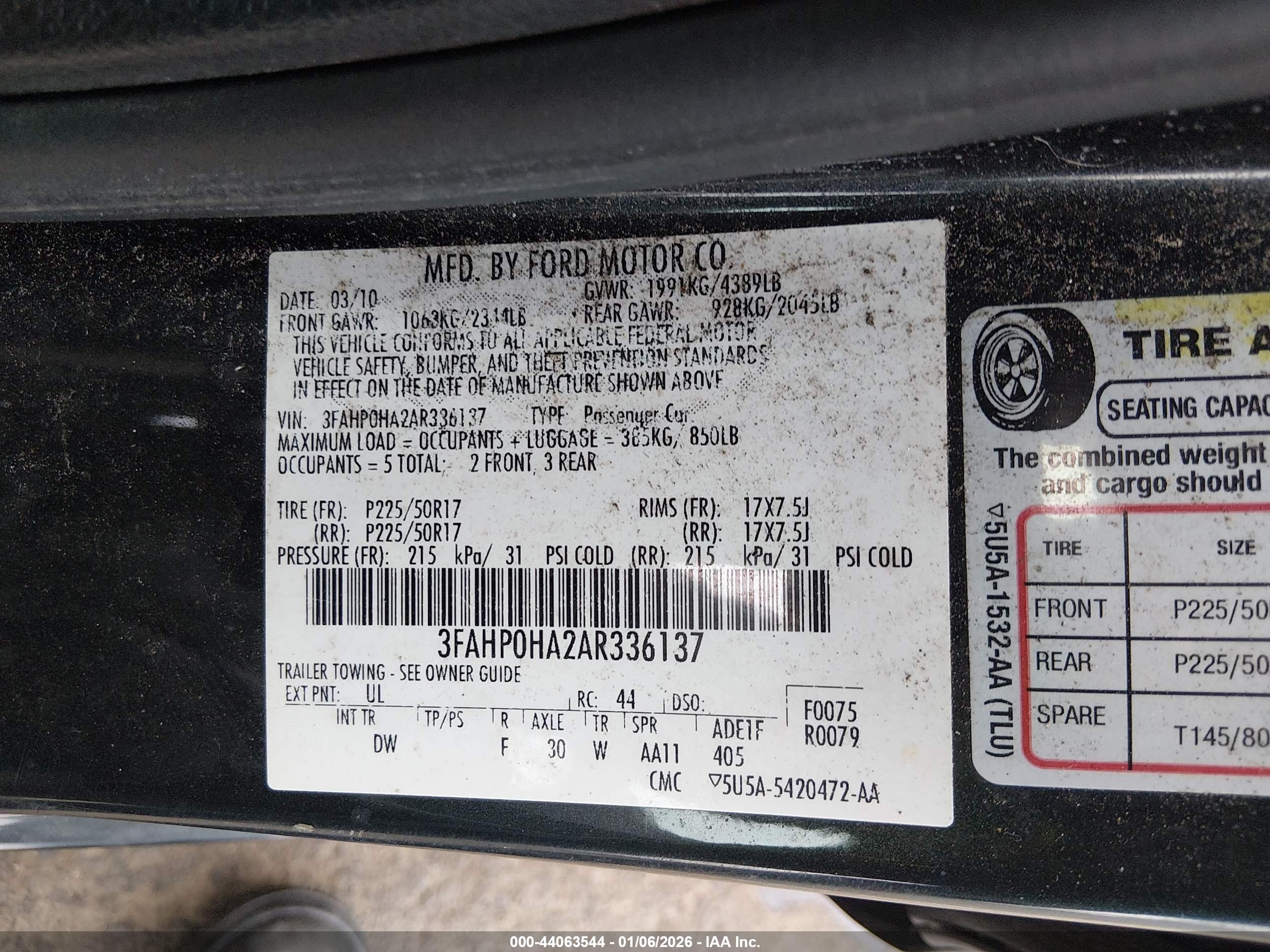 FORD FUSION image 9