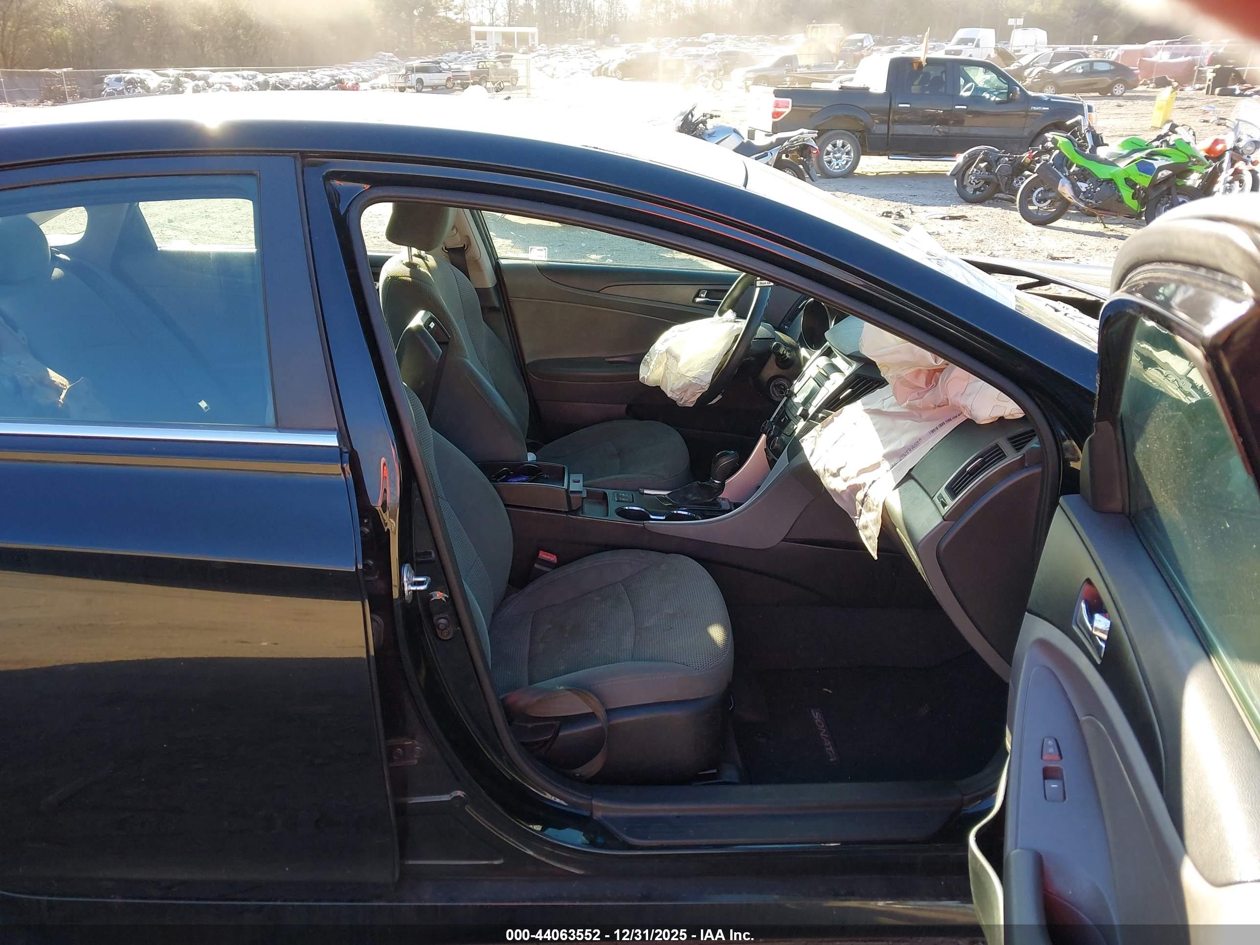 HYUNDAI SONATA image 5