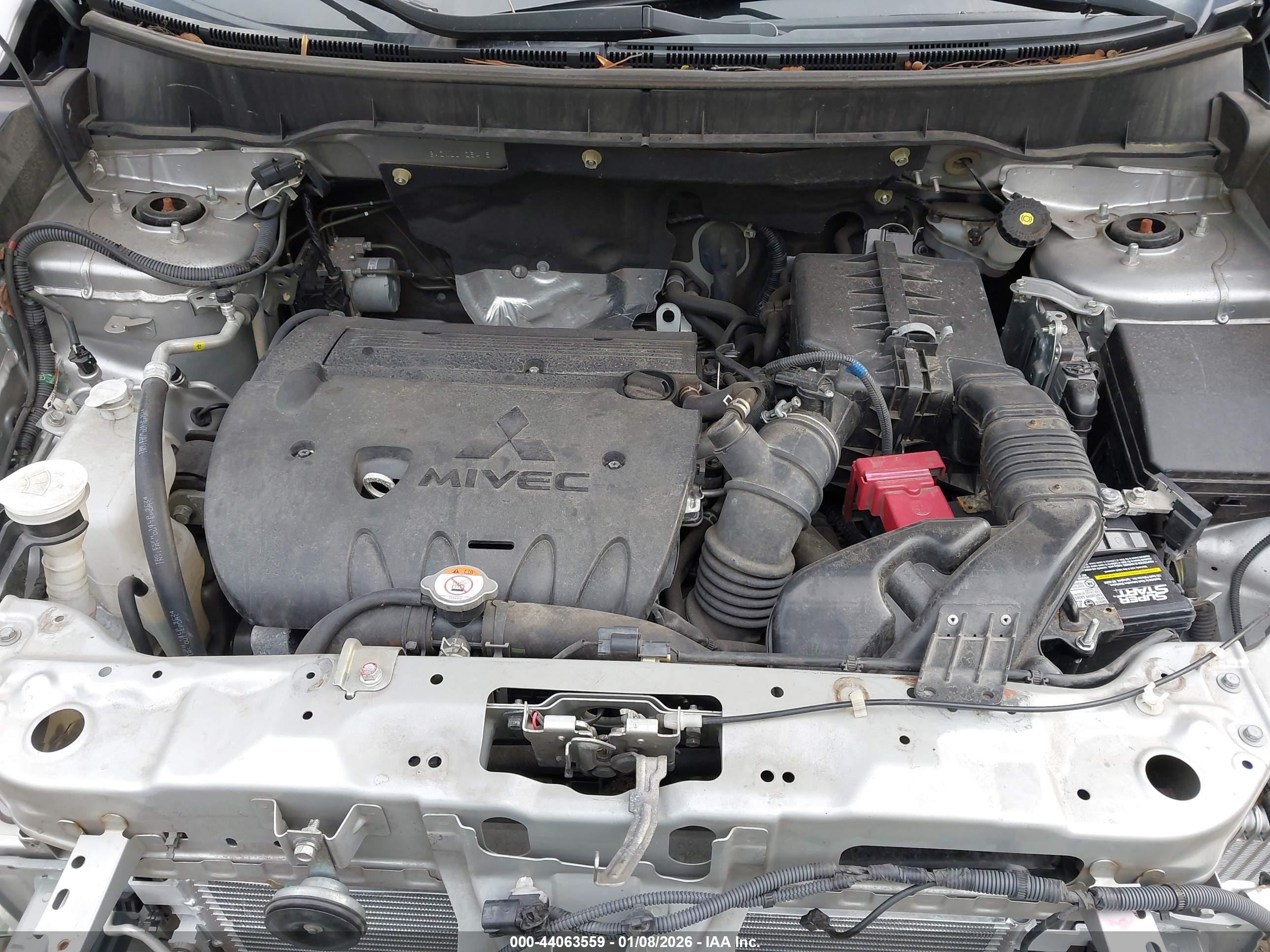 MITSUBISHI OUTLANDER image 10