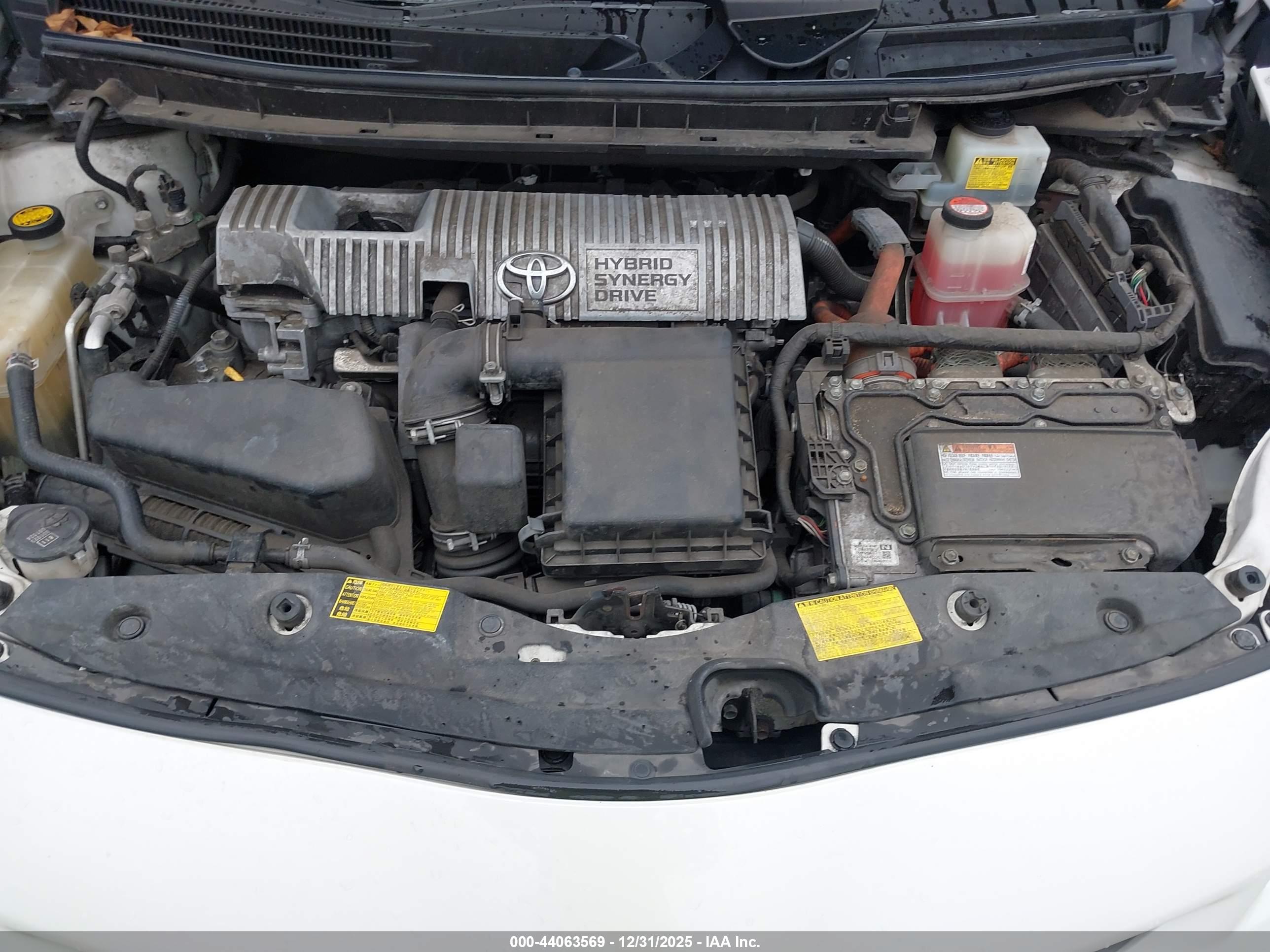 TOYOTA PRIUS image 6