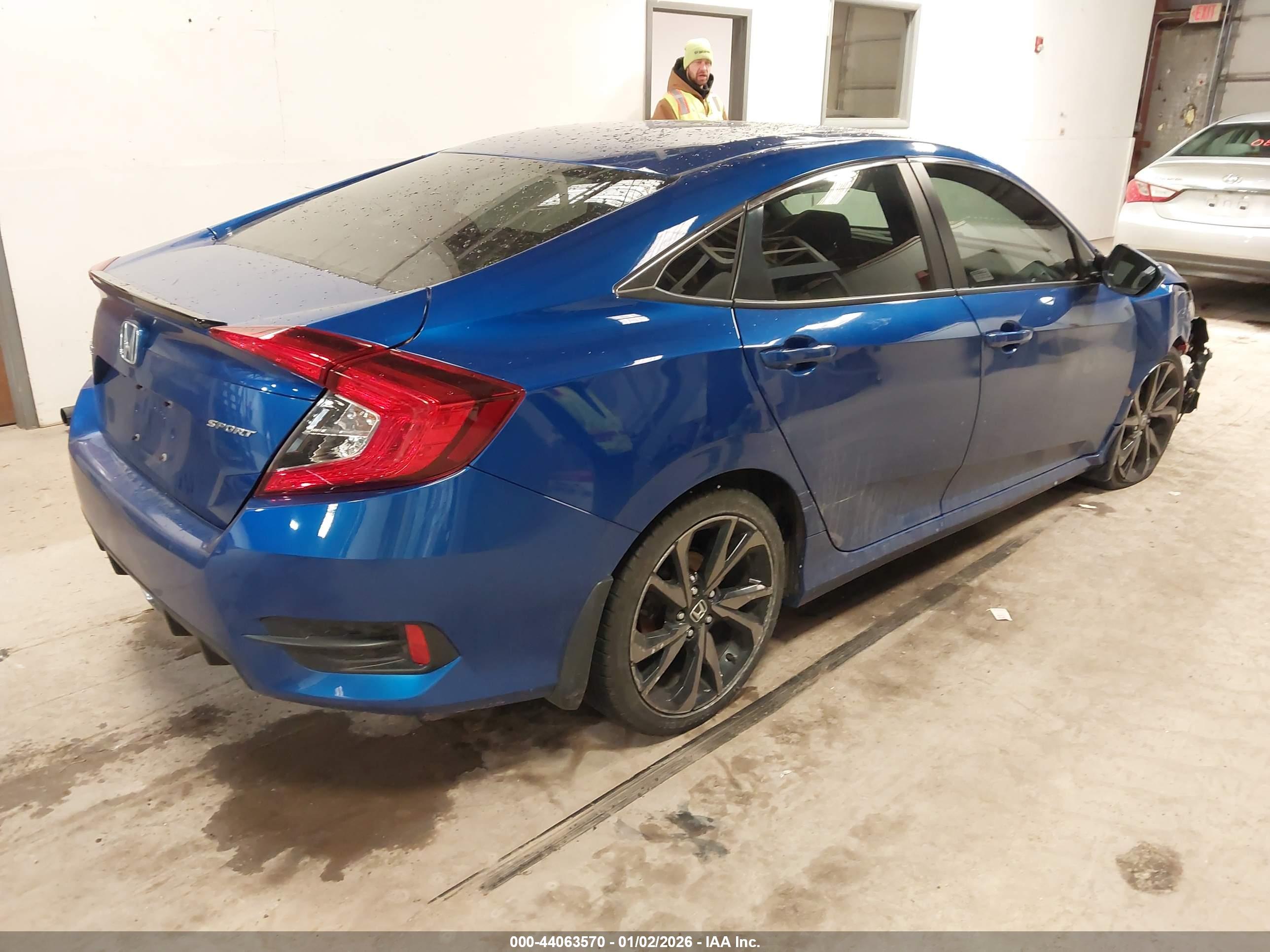 HONDA CIVIC image 4