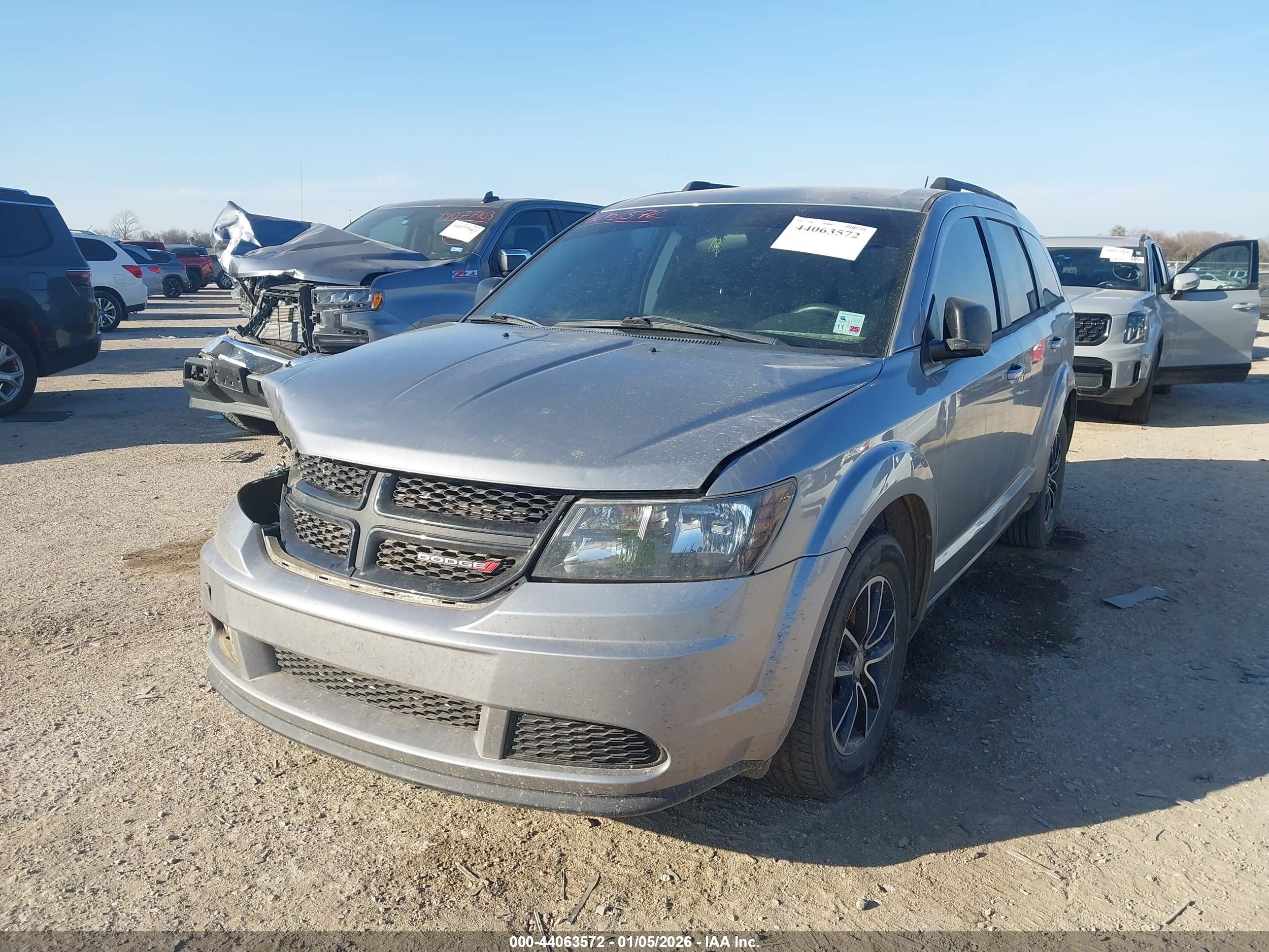 DODGE JOURNEY image 2