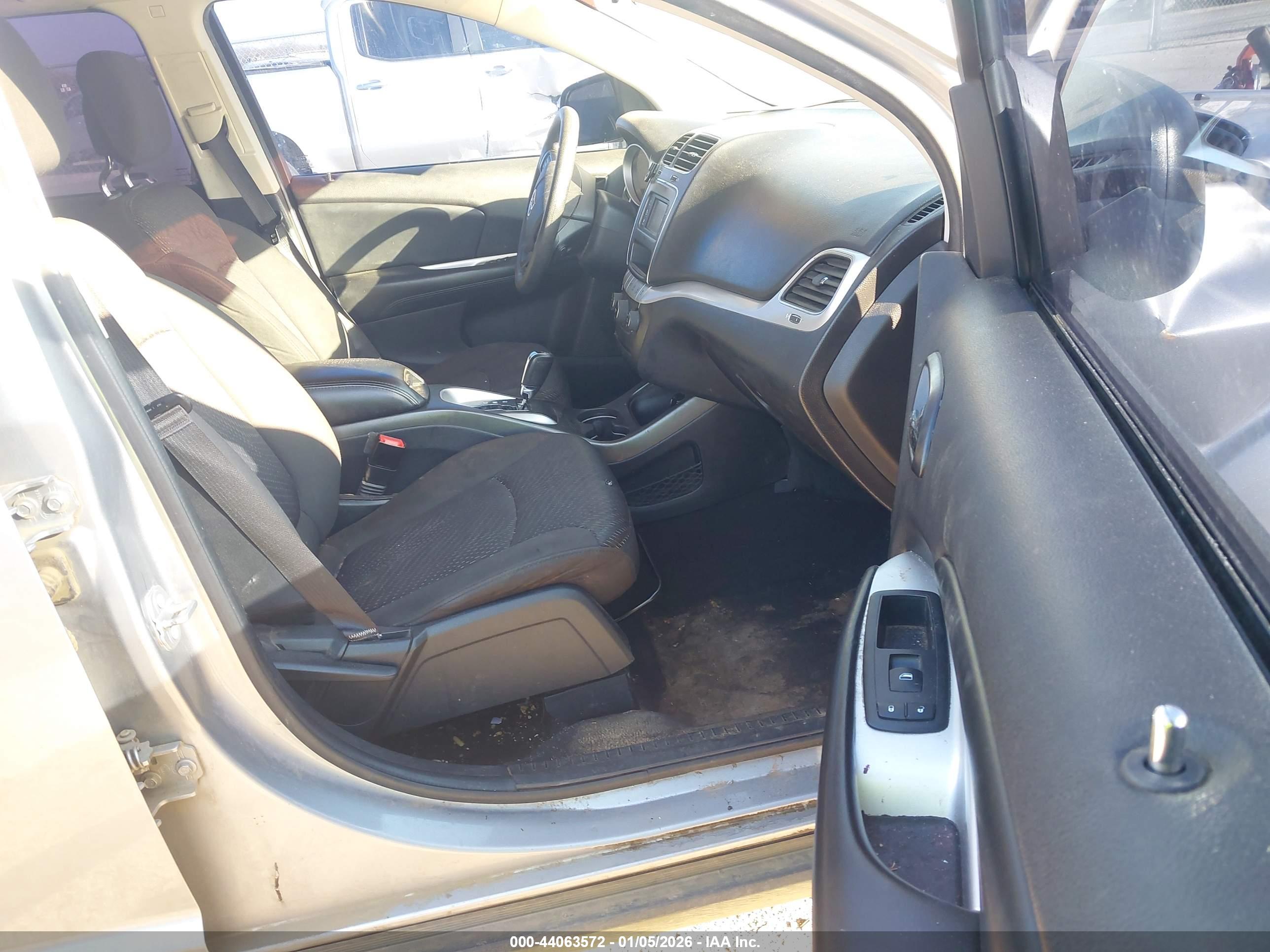 DODGE JOURNEY image 5