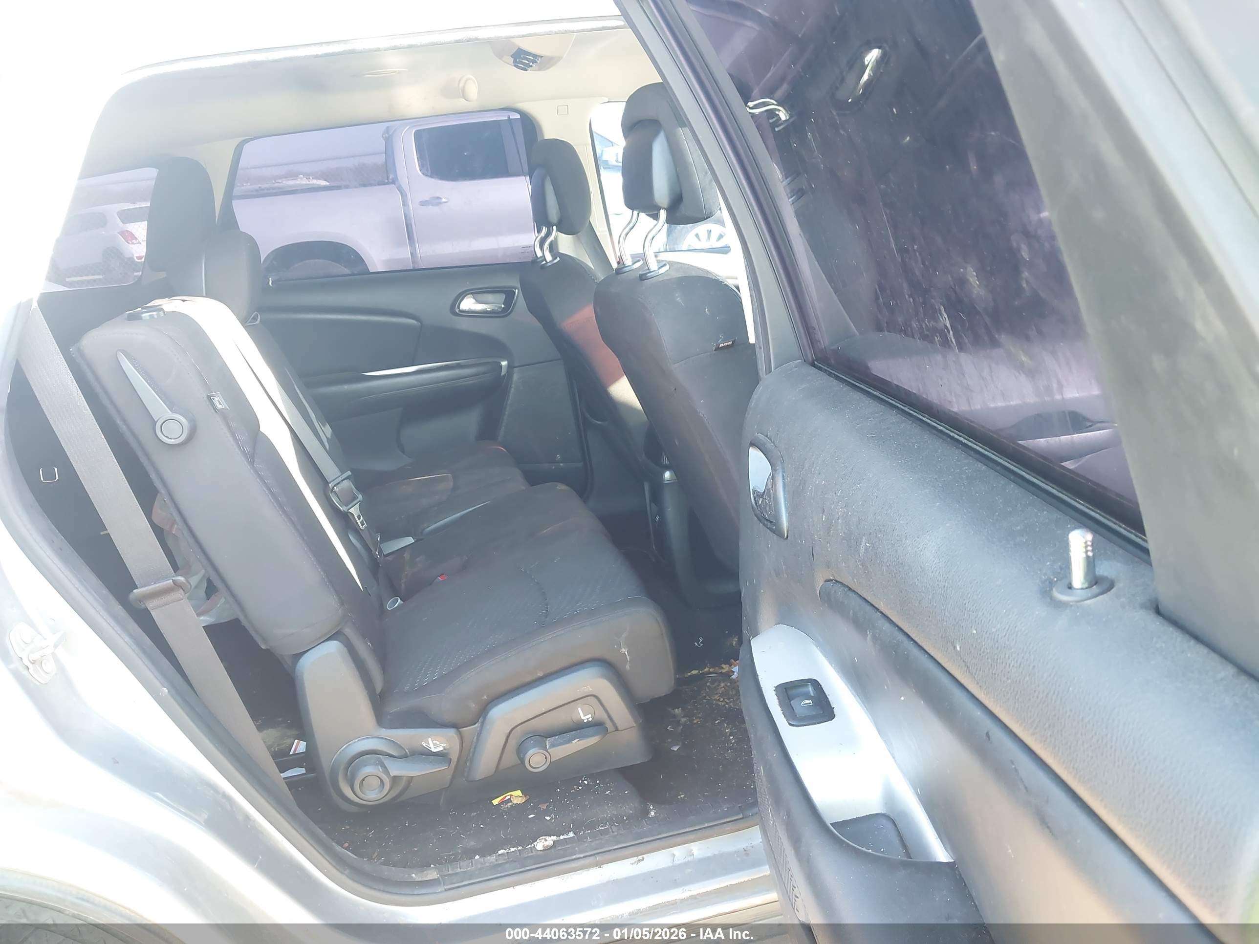 DODGE JOURNEY image 8